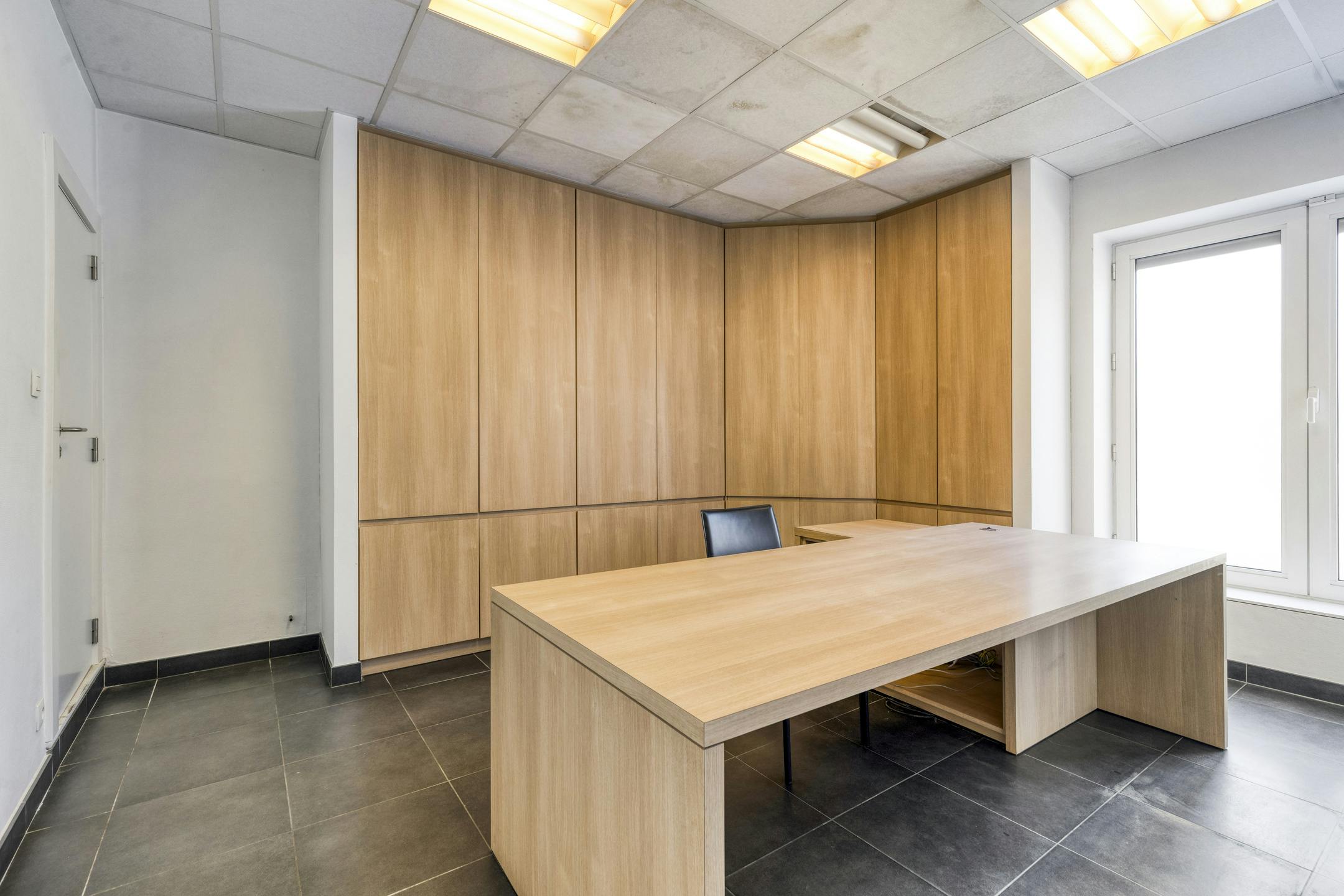 Prachtig woon- en handelspand te koop te centrum Eernegem foto 31