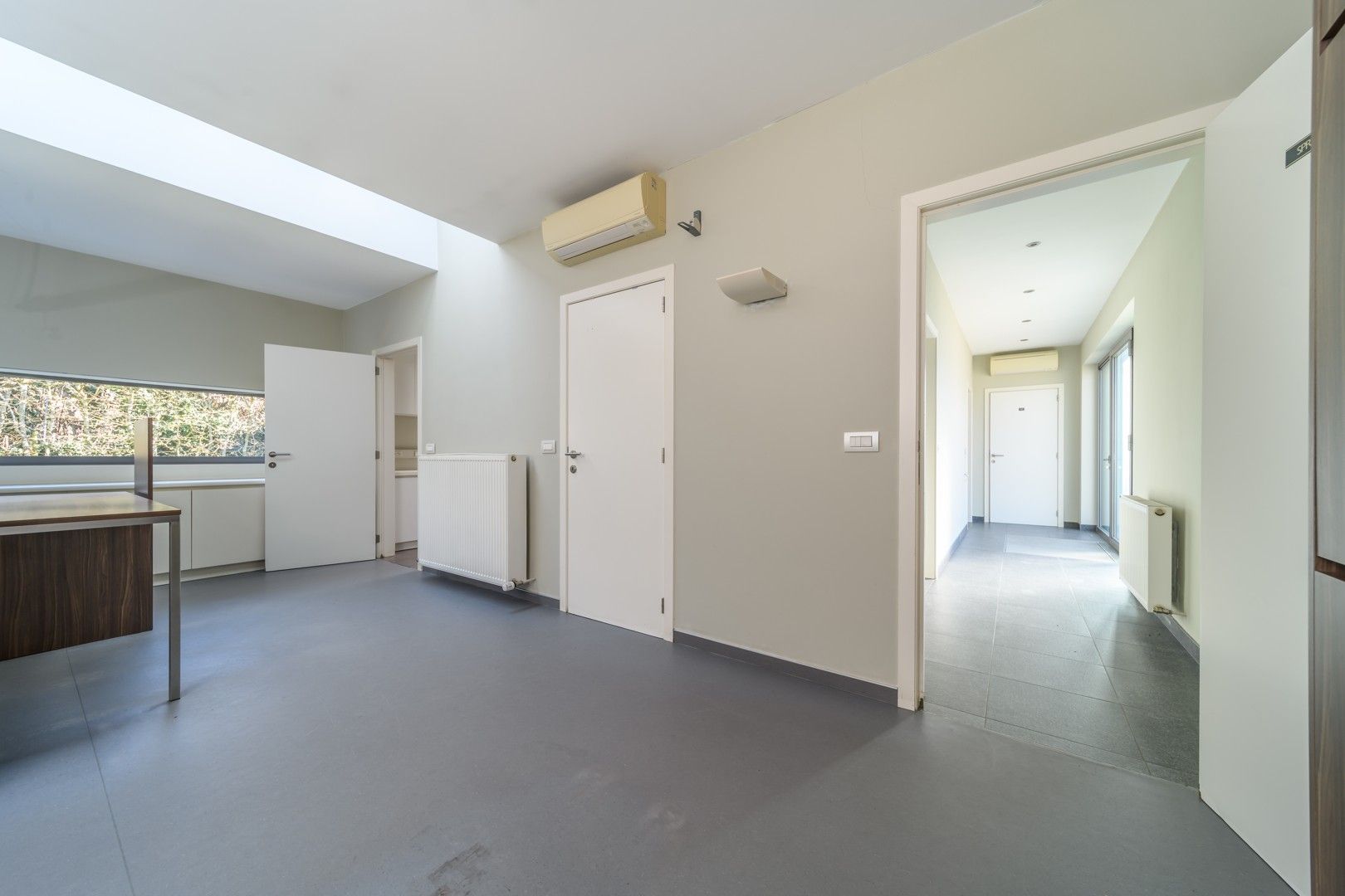 Zeer ruime en kwalitatief afgewerkte villa te Gijzegem foto 19