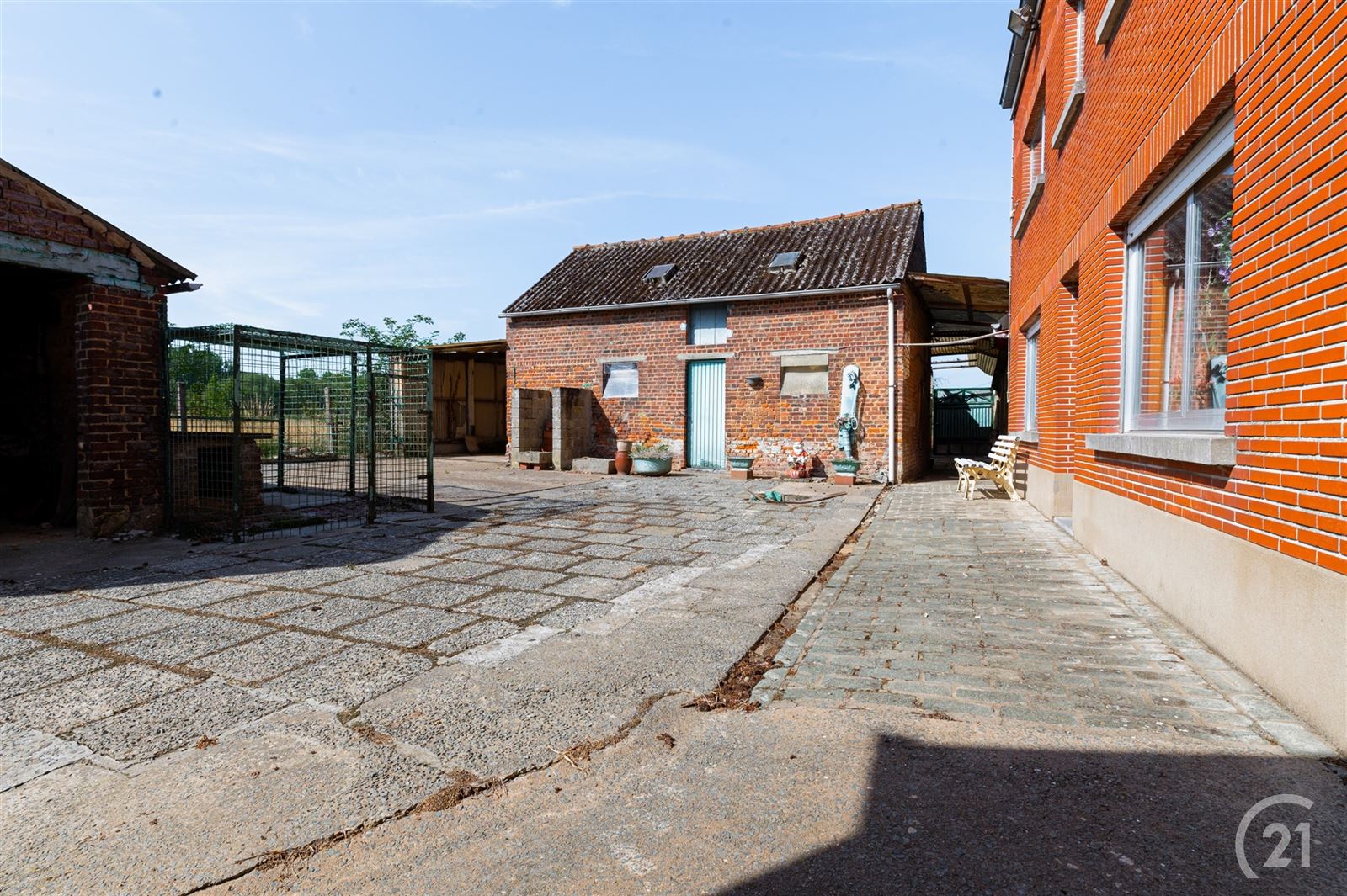 Te renoveren fermette met bijgebouwen en weide op 67are foto 24