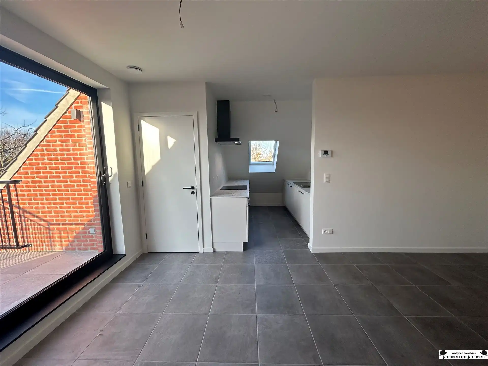 Gezellig appartement met 1 slaapkamer, autostaanplaats en berging foto 6