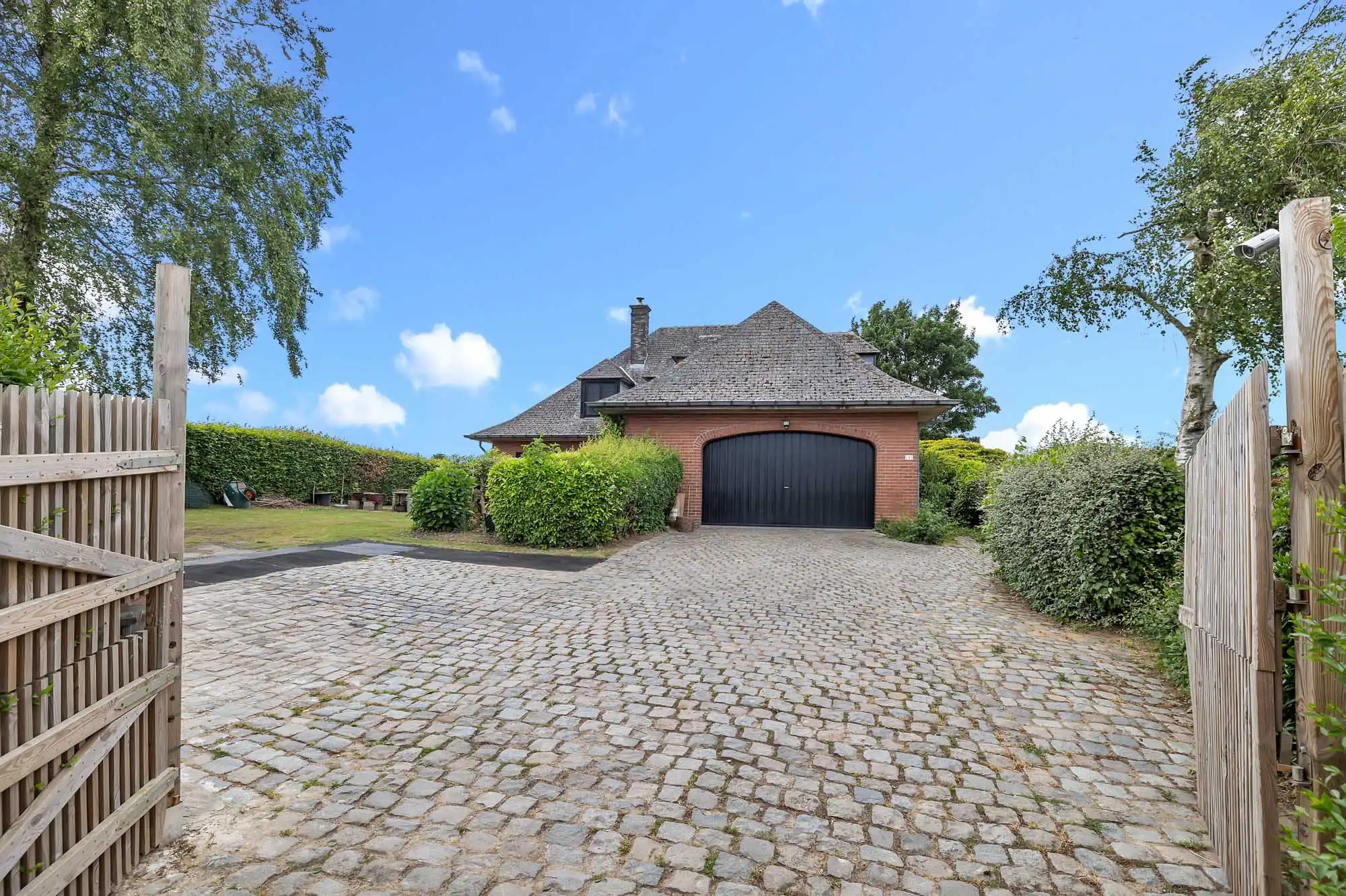 Villa met 5 slpks op toplocatie! foto 3