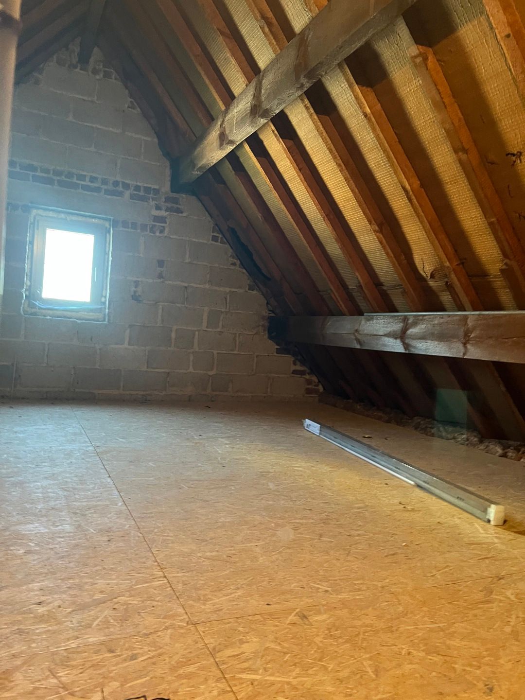 Zeer ruime woning met 4 slaapkamers nabij centrum. foto 21