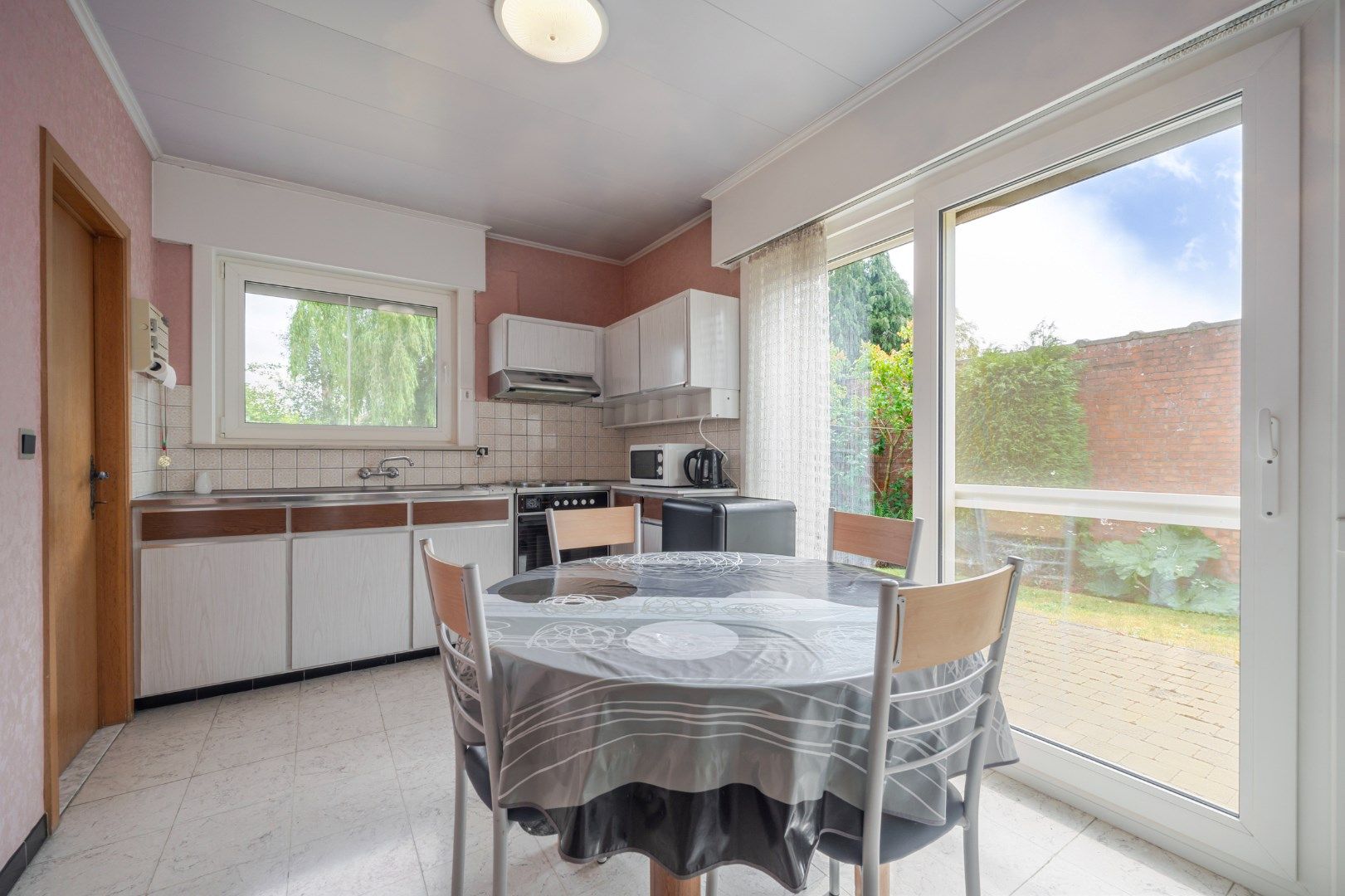 Vrijstaande woning met vlotte bereikbaarheid in gegeerde wijk te Sint-Andries foto 7