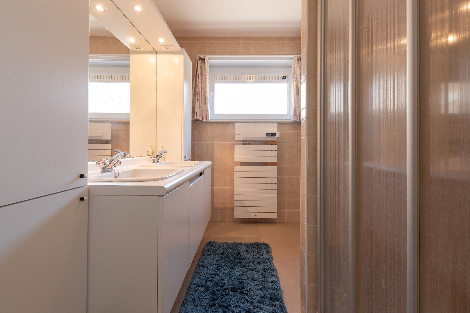 Ruim en lichtrijk appartement in Raversijde – 3 slaapkamers & groot terras foto 14