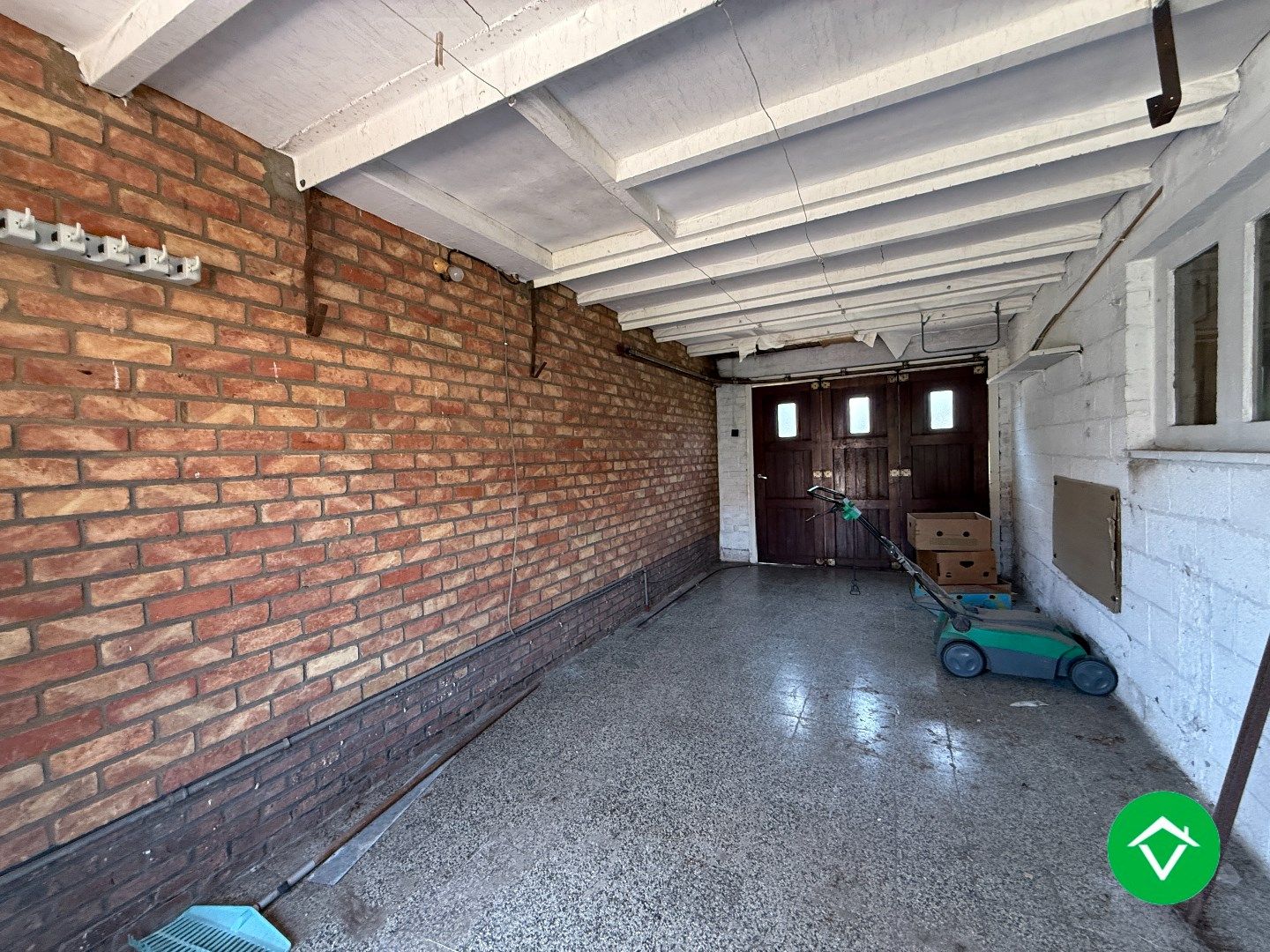 Stevige woning met 3 slaapkamers, tuin en garage in een rustige wijk te Rumbeke foto 14