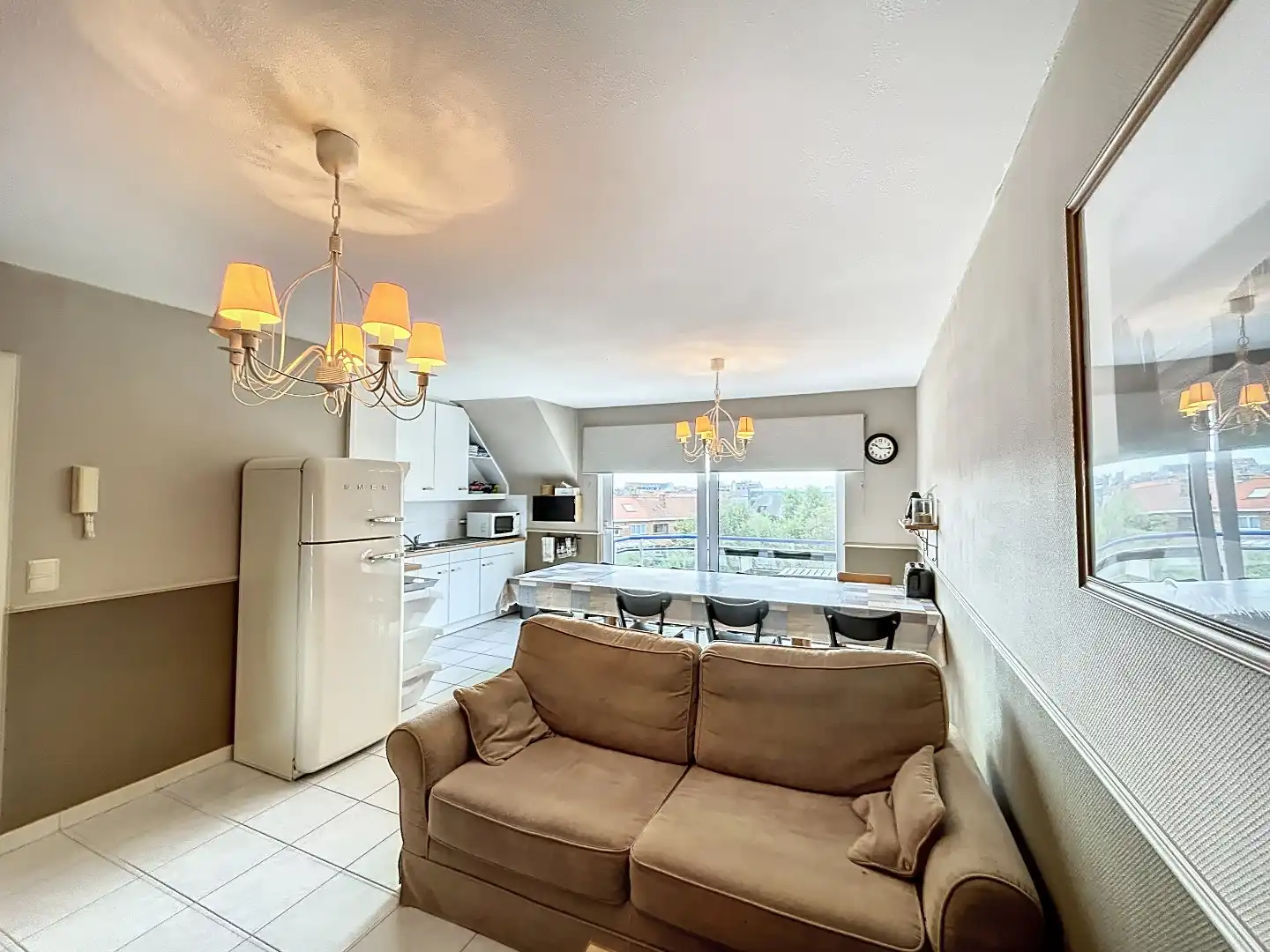DUPLEX-APPARTEMENT MET 1 SLPK EN TERRAS  foto 2