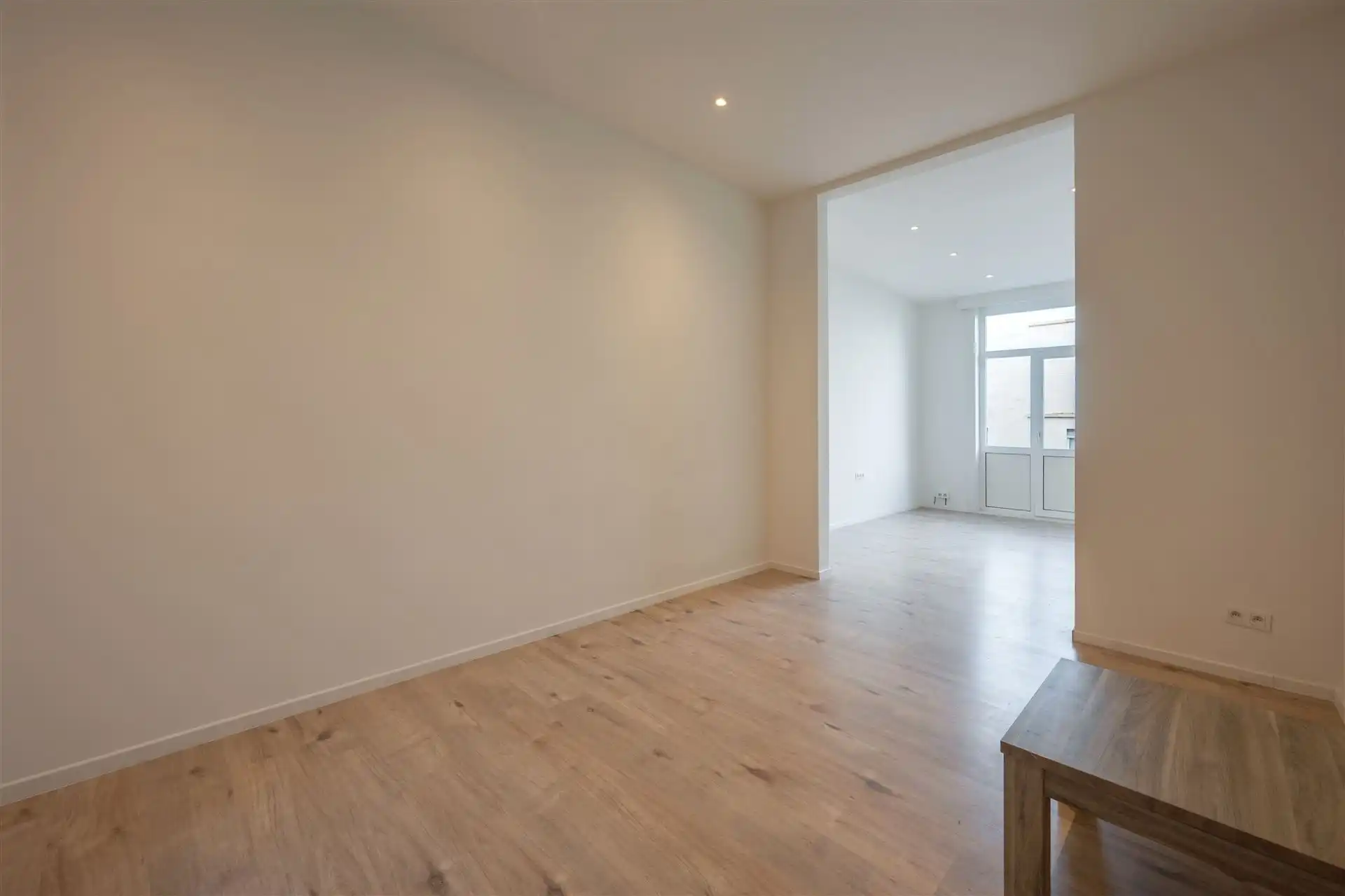 Ruime, volledig gerenoveerde herenwoning met 6 kamers foto 9
