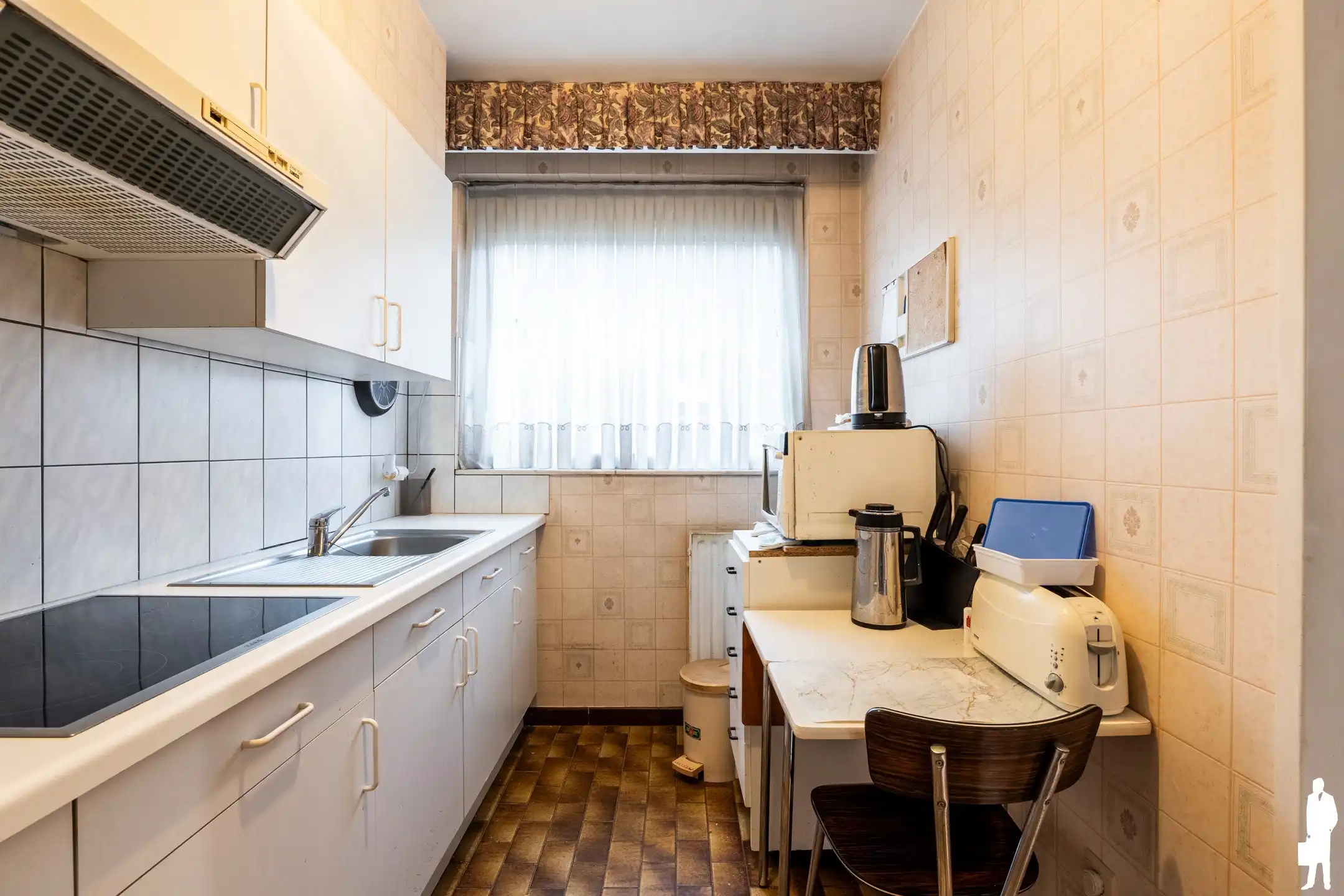 Verhuurd appartement met 2 slpk. en private garage foto 11