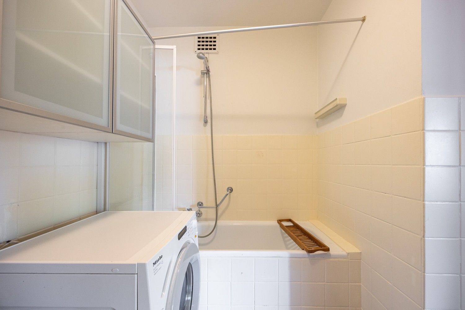 Ruim appartement 101 m² op de Fruithoflaan foto 14