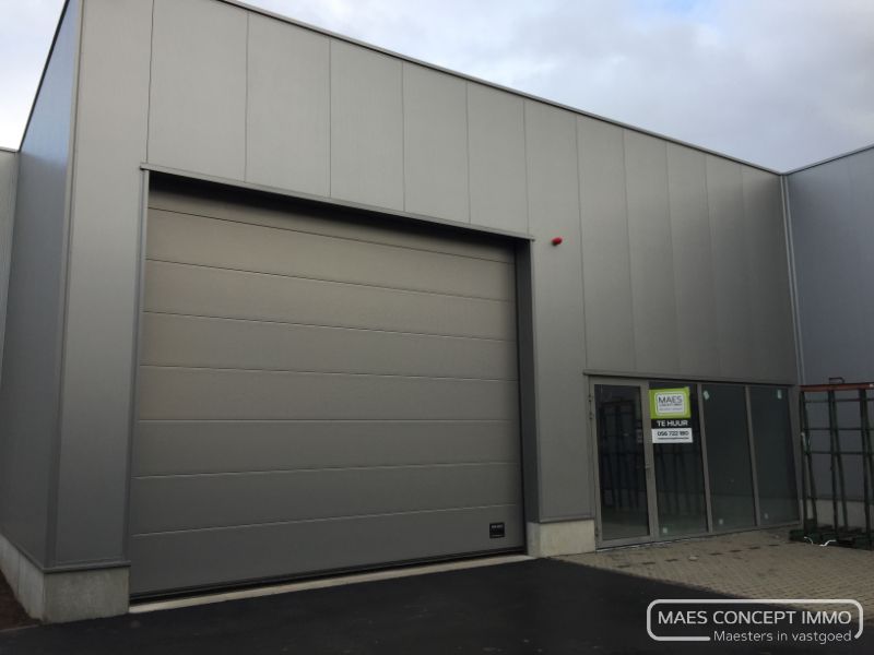 Nieuwbouw KMO-unit te huur van 220 m² in gloednieuw industriepark Moeskroen foto 2