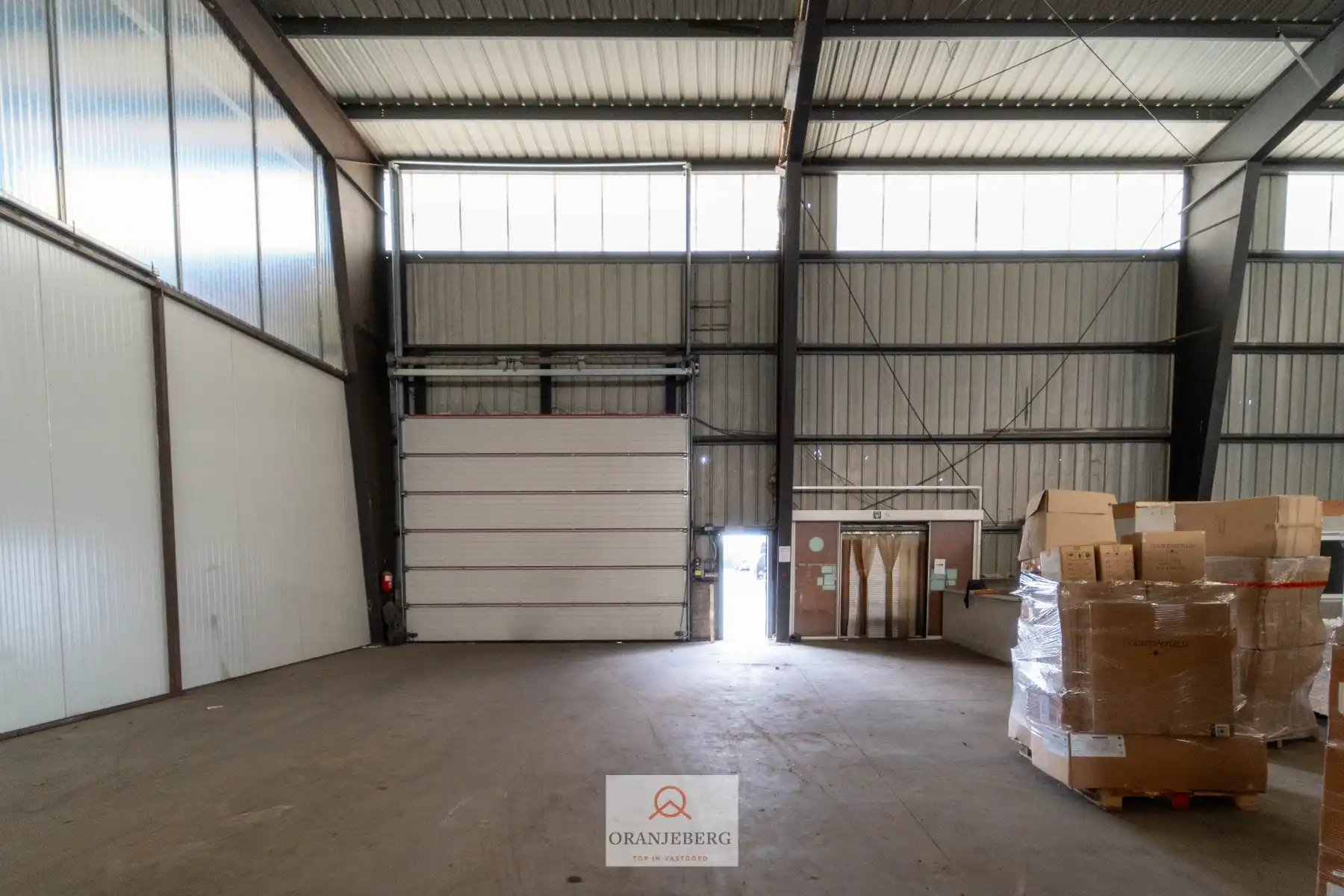 Magazijn te huur voor KORTE DUUR – 850 m² - op toplocatie Afrikalaan nabij Gent-Dampoort foto 12