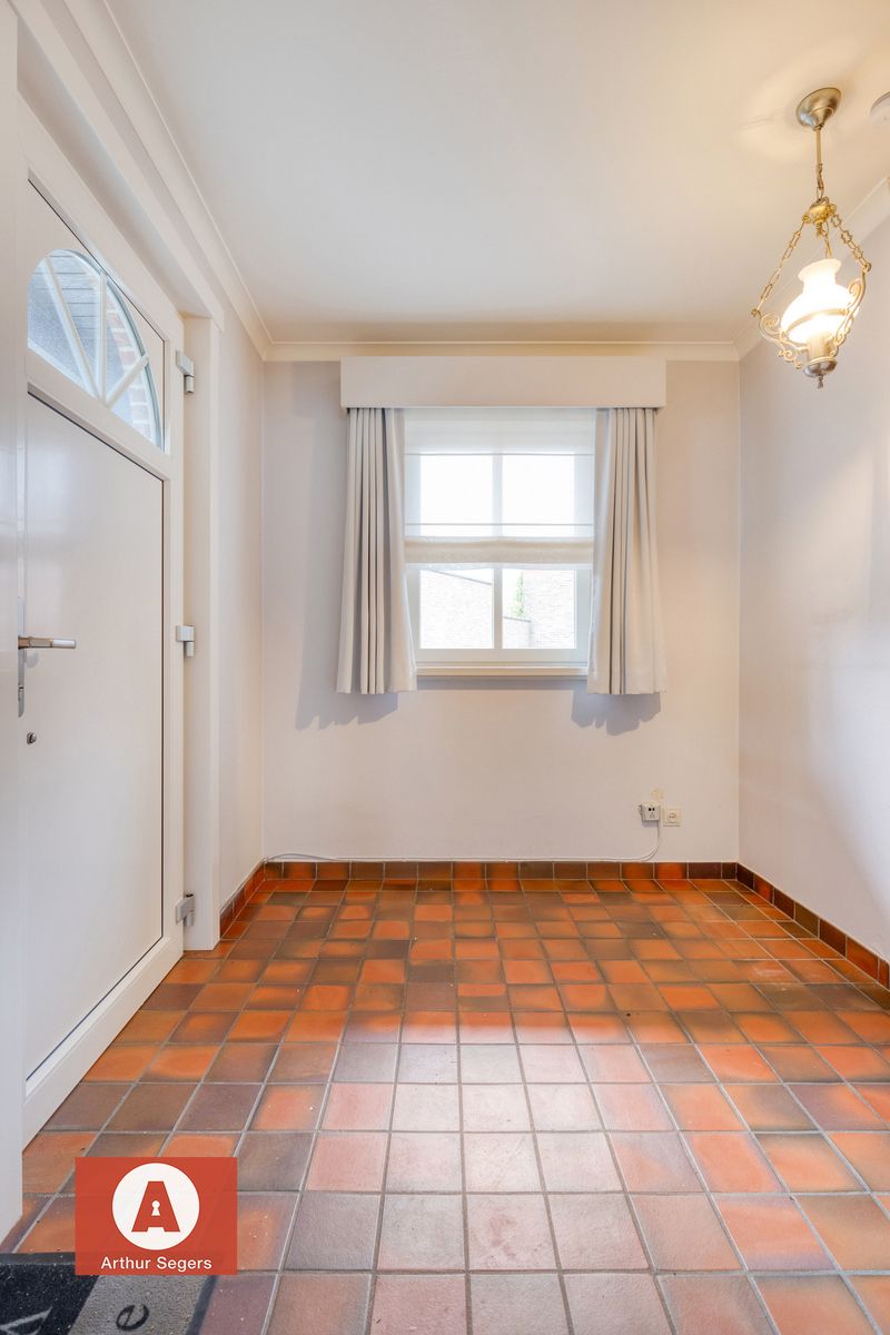 Instapklare halfopen woning met atelier in Opstal foto 5