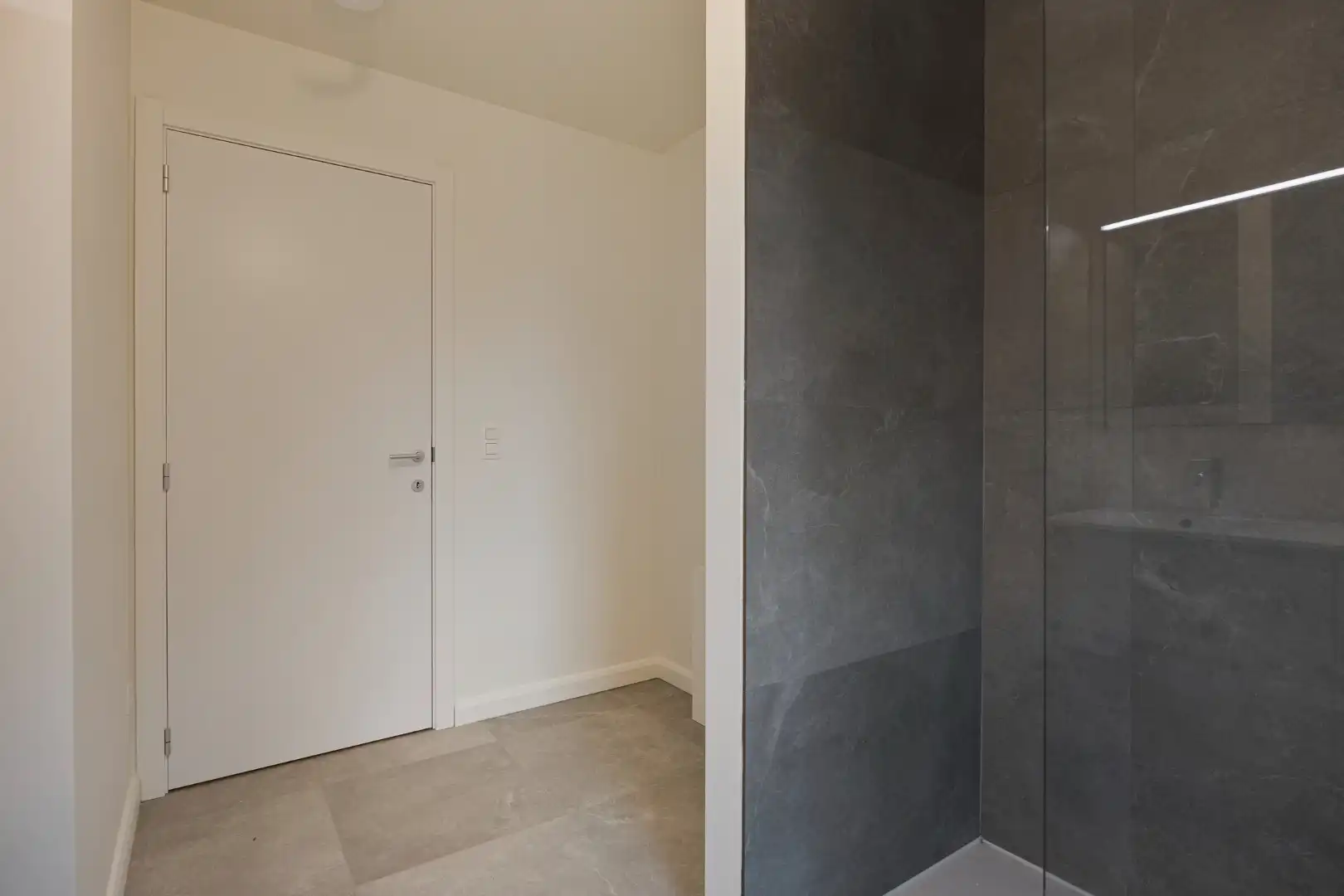 Kwalitatief afgewerkte en ruime nieuwbouw (HOB) met 3 ruime slpks op 412 m² te Olen ! foto 17