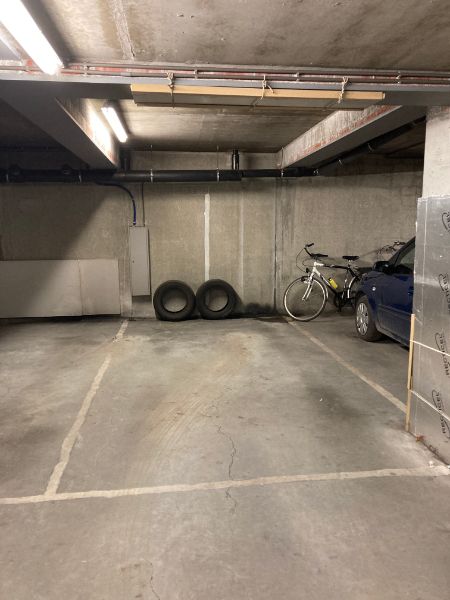 Vernieuwd 2-slaapkamer appartement te huur foto 22