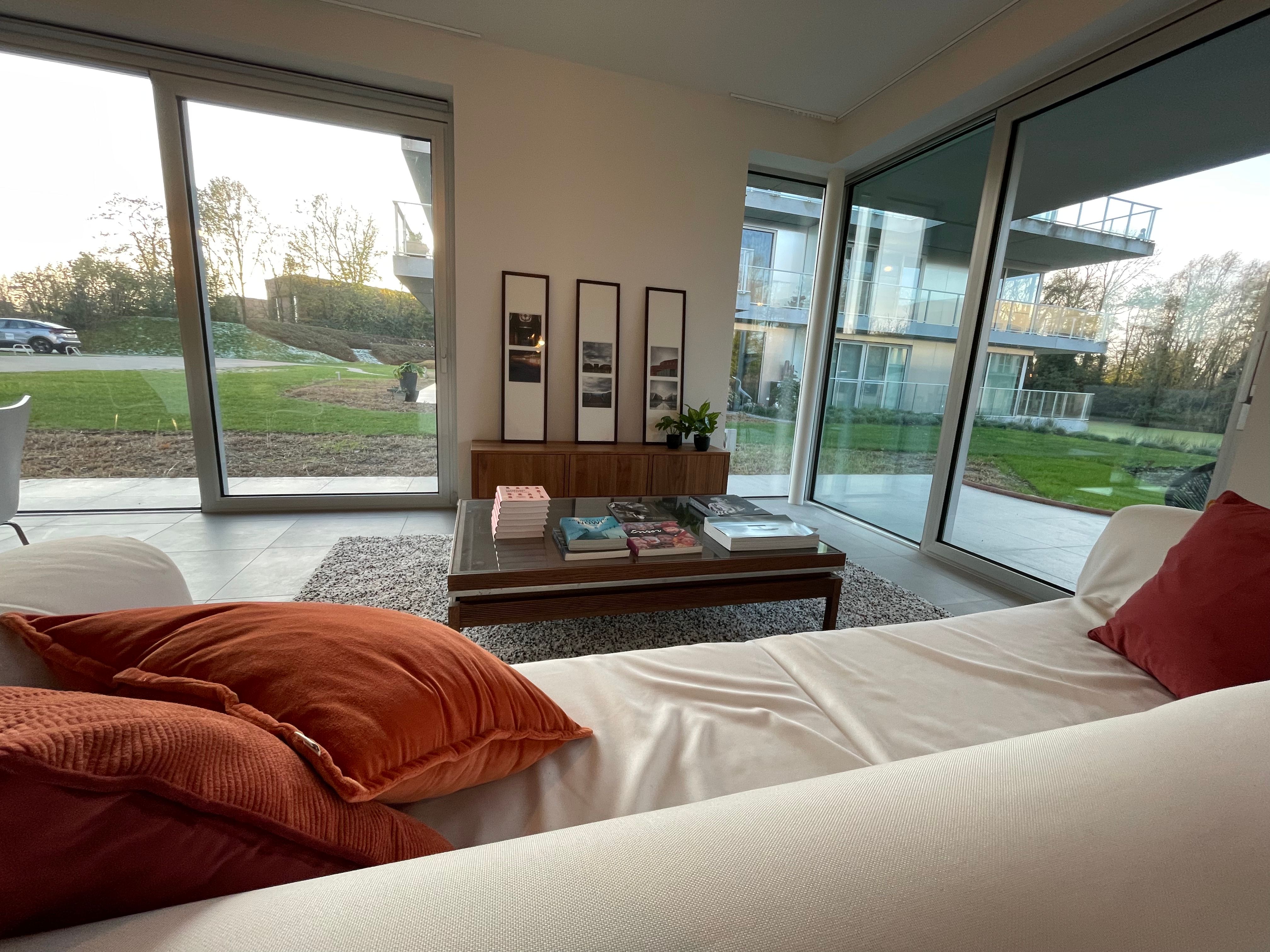 Twee-slaapkamer GELIJKVLOERS nieuwbouw hoekappartement + terras foto 4