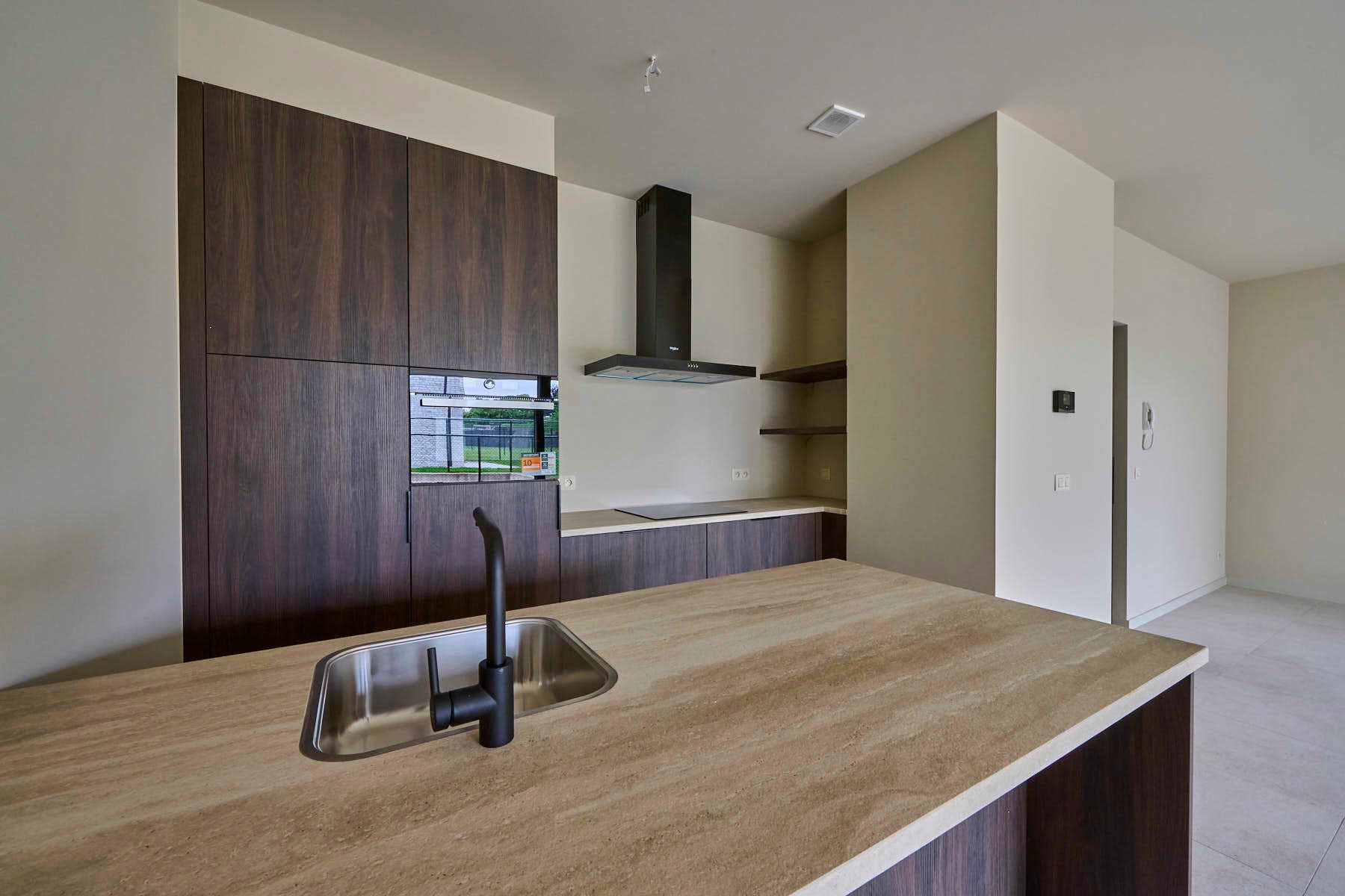 Appartement te koop foto {{pictureIndex}}