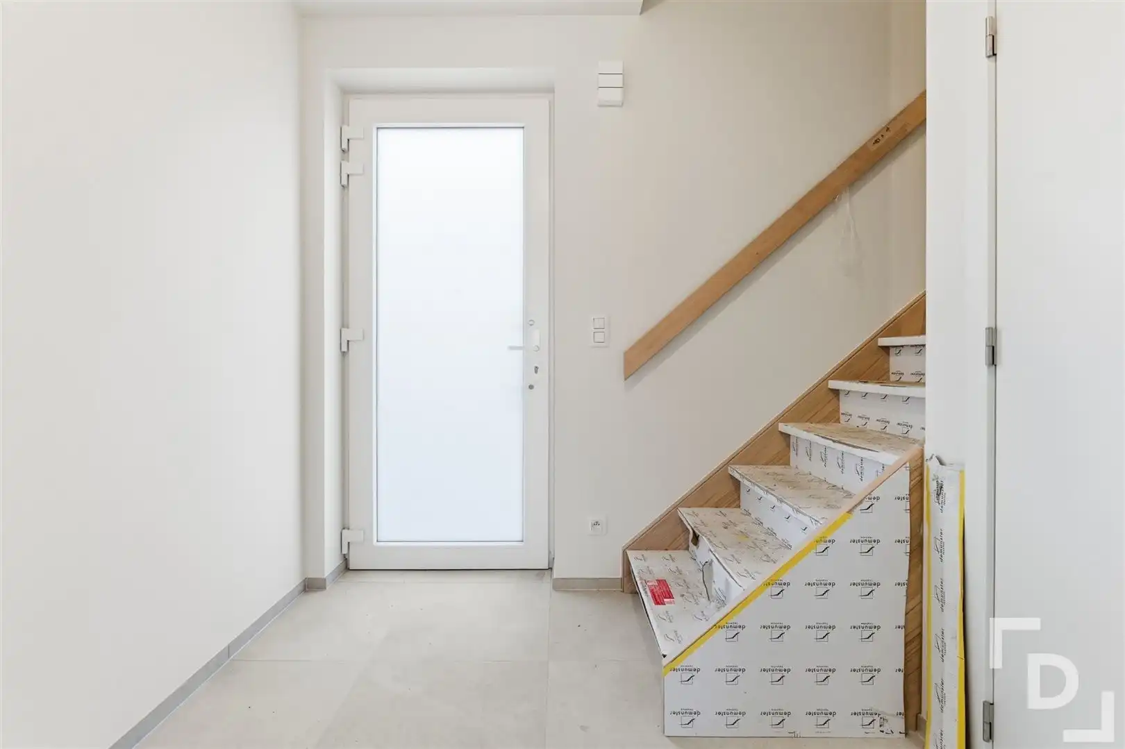 Afgewerkte nieuwbouwwoningen te koop in Proven. foto 20