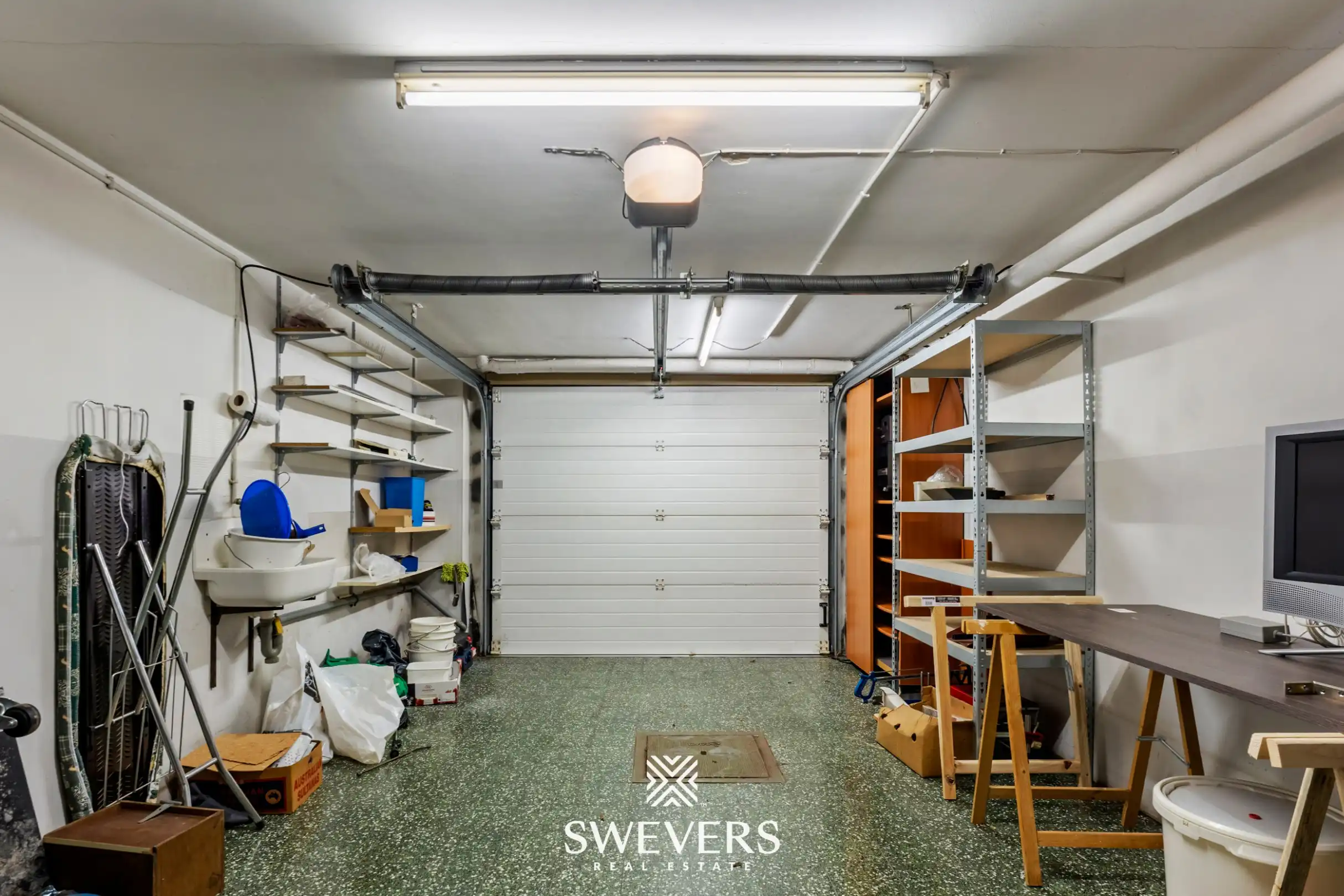 Open bebouwing met drie slaapkamers op uitzonderlijk groot perceel van 1.897 m² foto 14