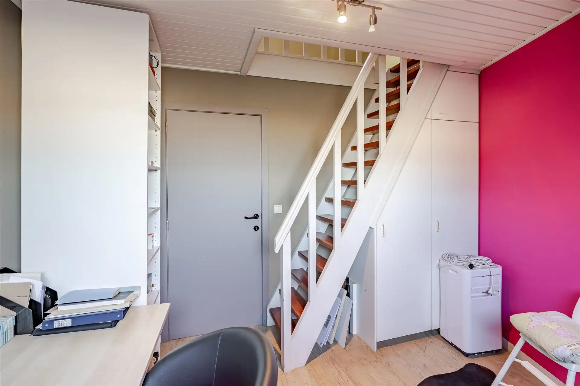 Prachtig winkelpand met duplex op groot perceel foto 22