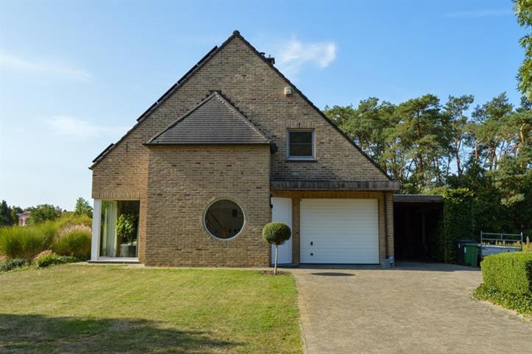 Energiezuinige gezinswoning in de gegeerde wijk Picardië. foto 3