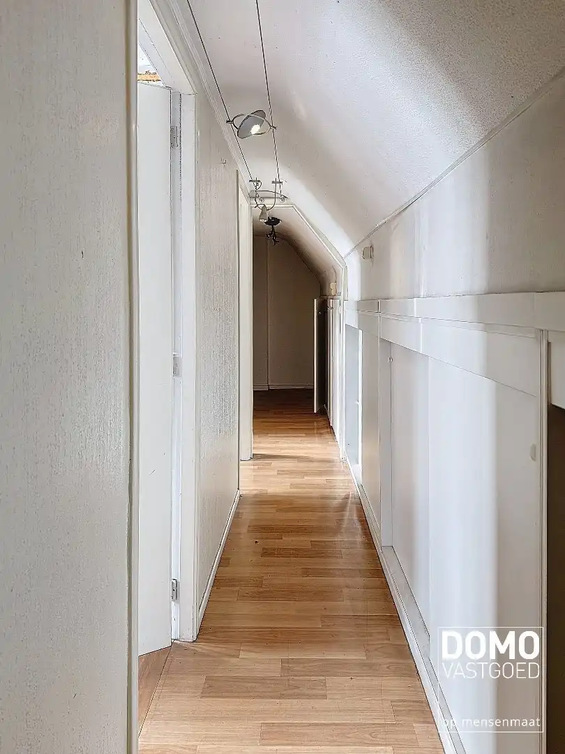 Te renoveren handelshuis gelegen in het centrum van Diepenbeek. foto 10