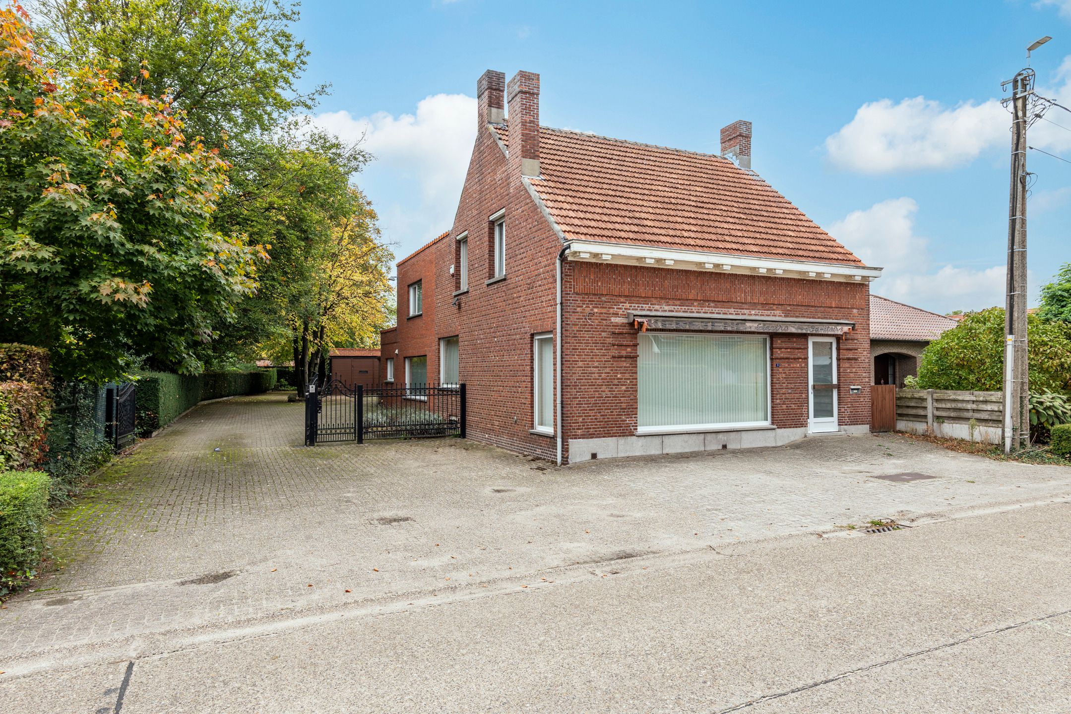 Hoofdfoto van de publicatie: Ruime woning met grote opslagplaats in Beerse