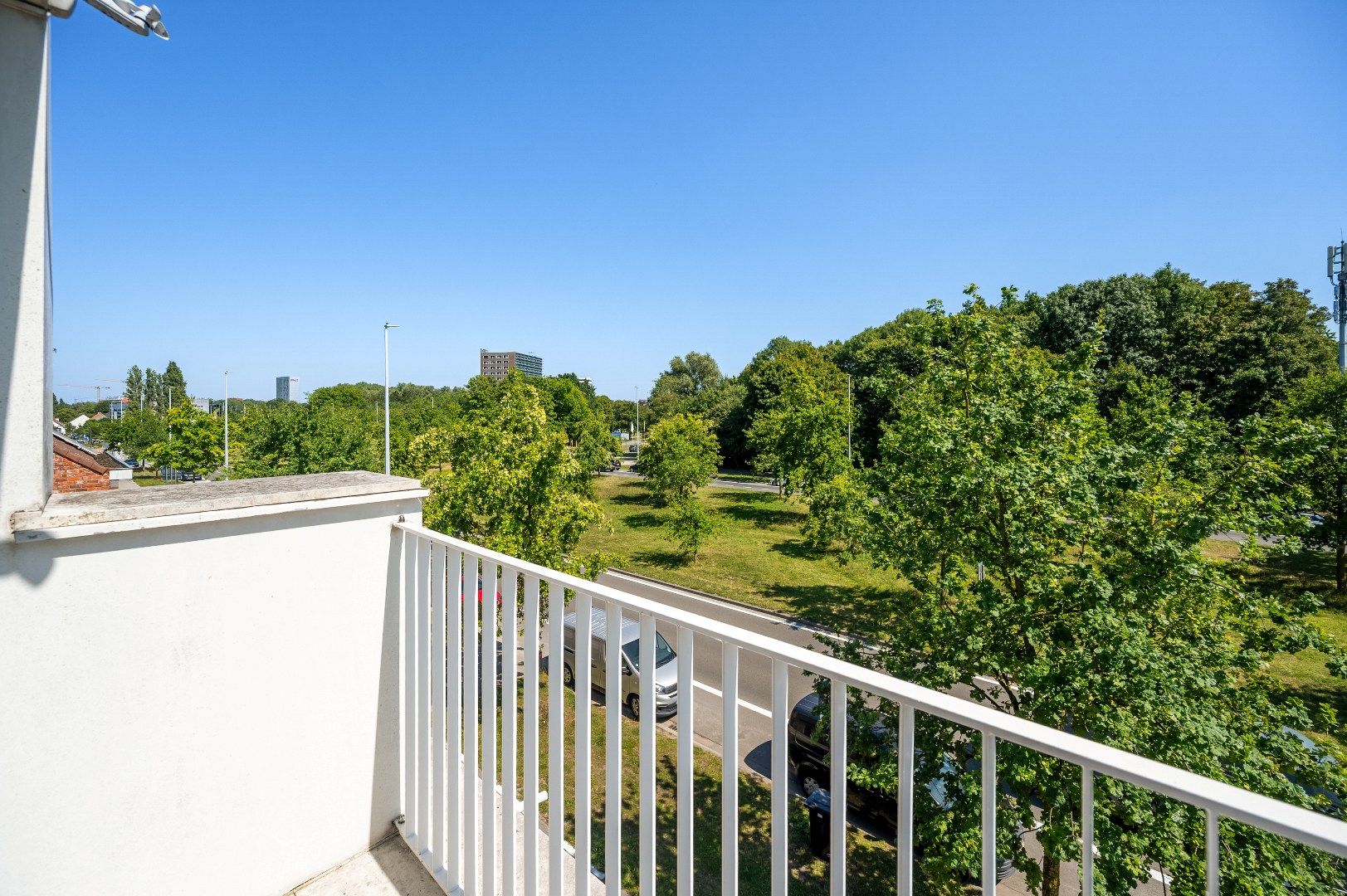 Recente townhouse met ruime terrassen aan het Parkbos foto 18