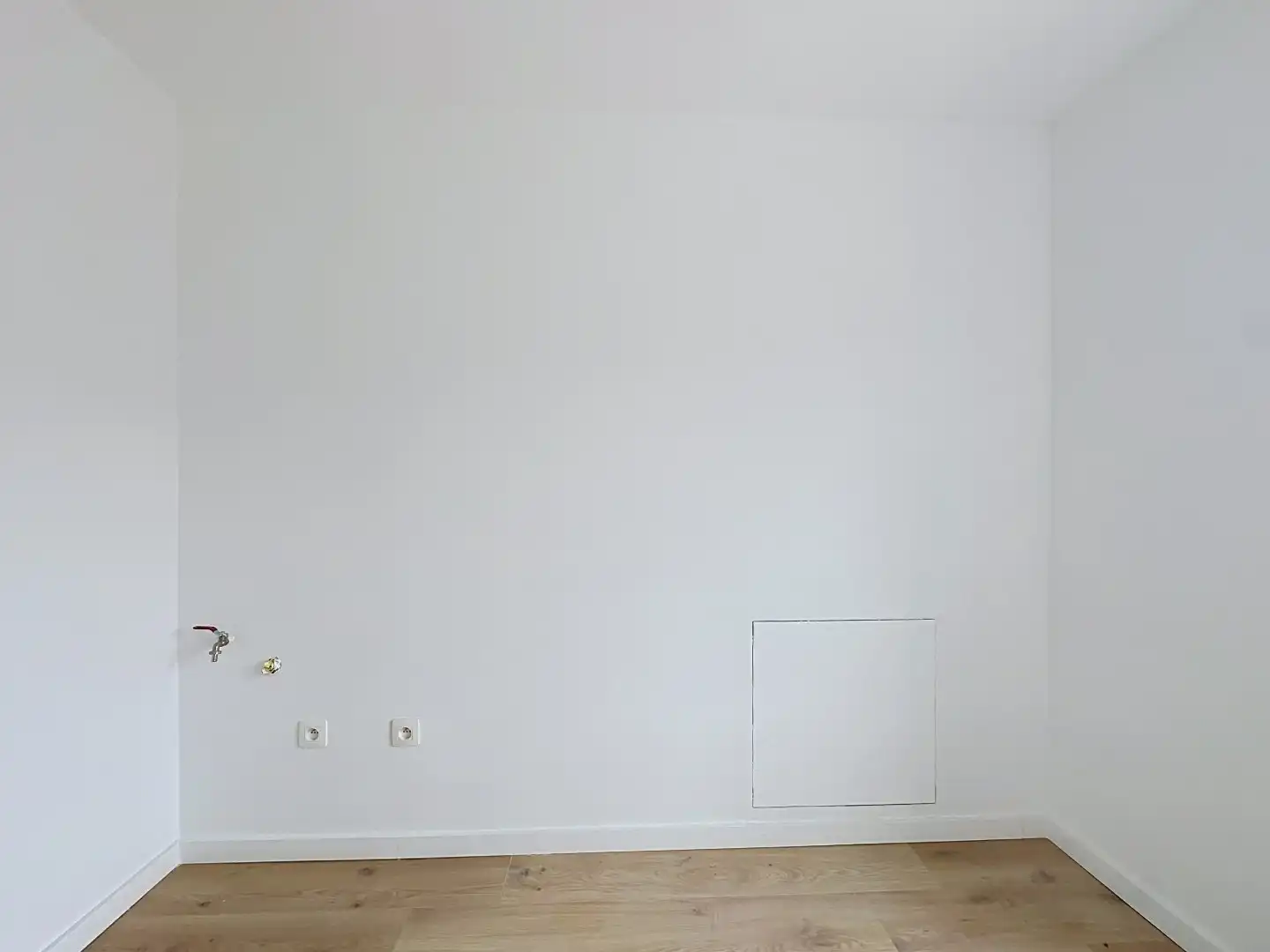 Instapklare vernieuwbouwwoning in het mooie Wezemaal foto 19
