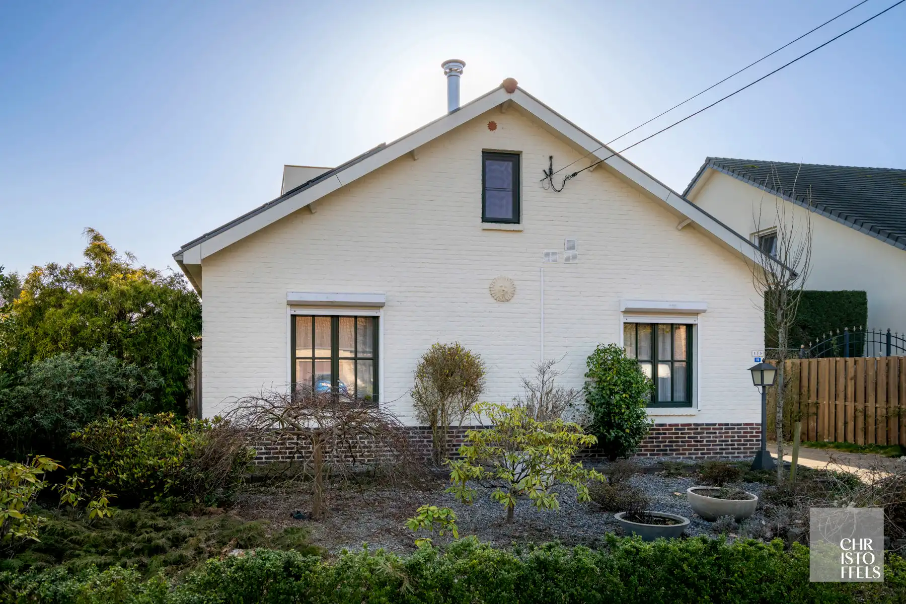 Charmante woning op ruim perceel (970m²) te Lanaken!  foto 2