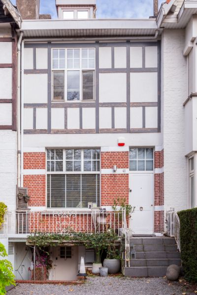 Karaktervolle eigendom, authenticiteit, TOP LOCATIE met tuin! foto {{pictureIndex}}