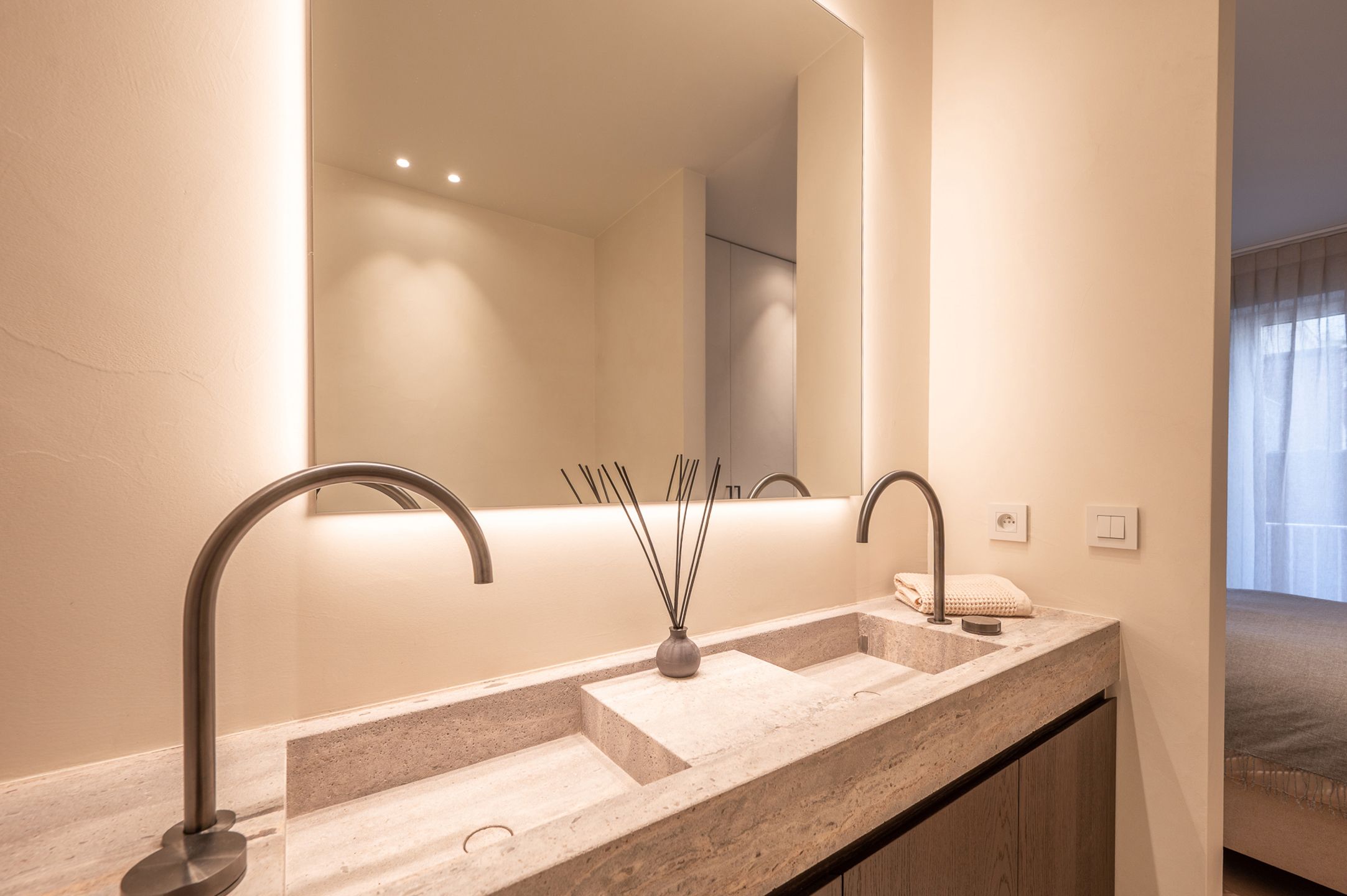 Luxueus ingericht appart, gelegen tegenover de H.Hartkerk.. foto 17