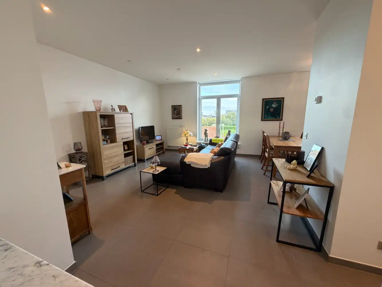 Mooi instapklaar appartement met één slaapkamer. Gelegen op het derde verdiep in een rustig gebouw zonder lift. foto 5
