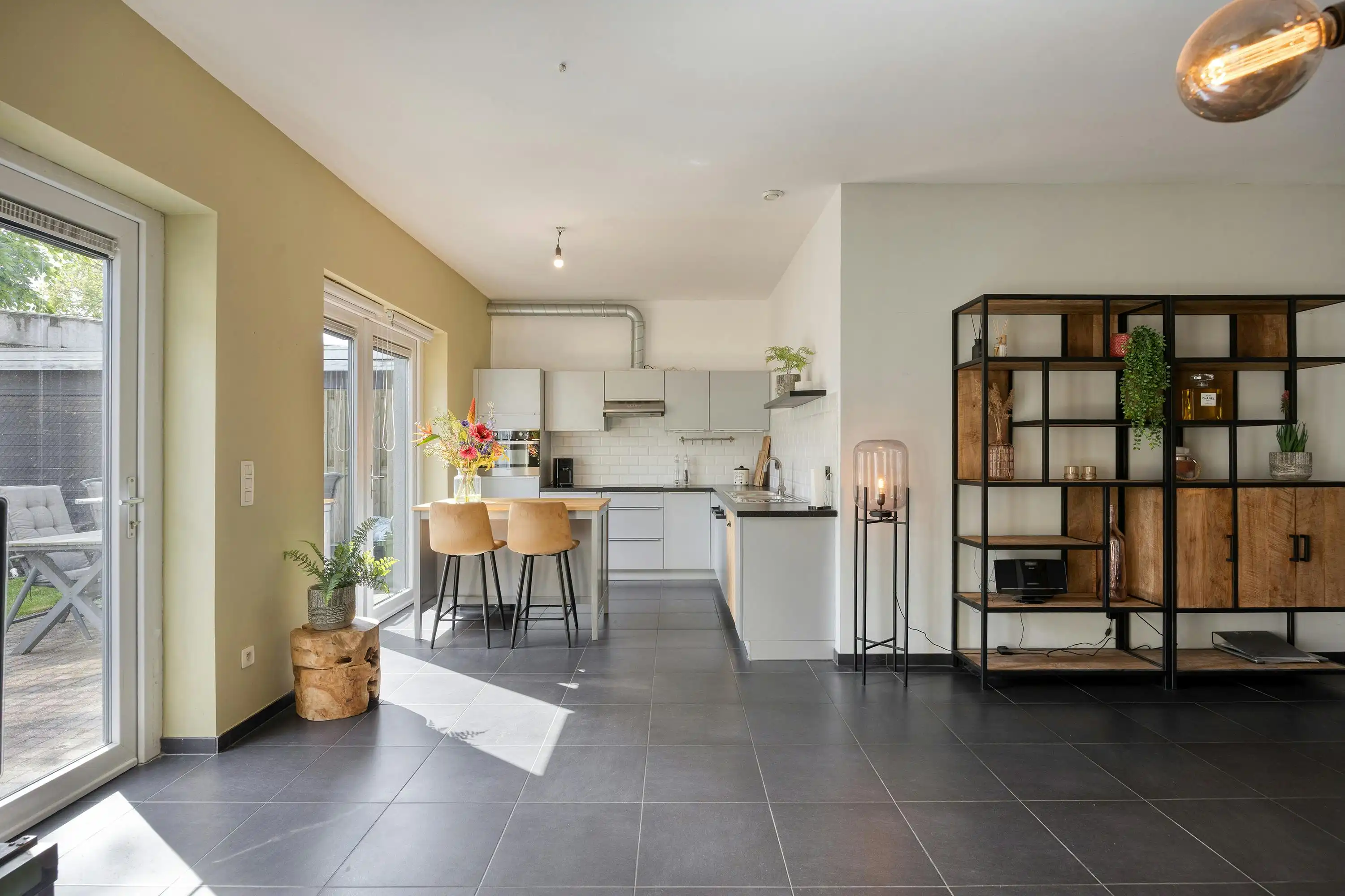 Modern gelijkvloers appartement in centrum Essen! foto 6