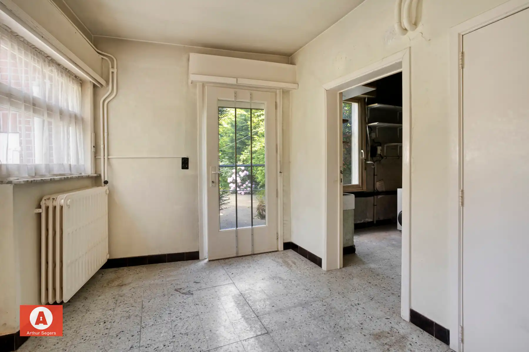 Te renoveren woning met 3 slpk op toplocatie in Malderen foto 14