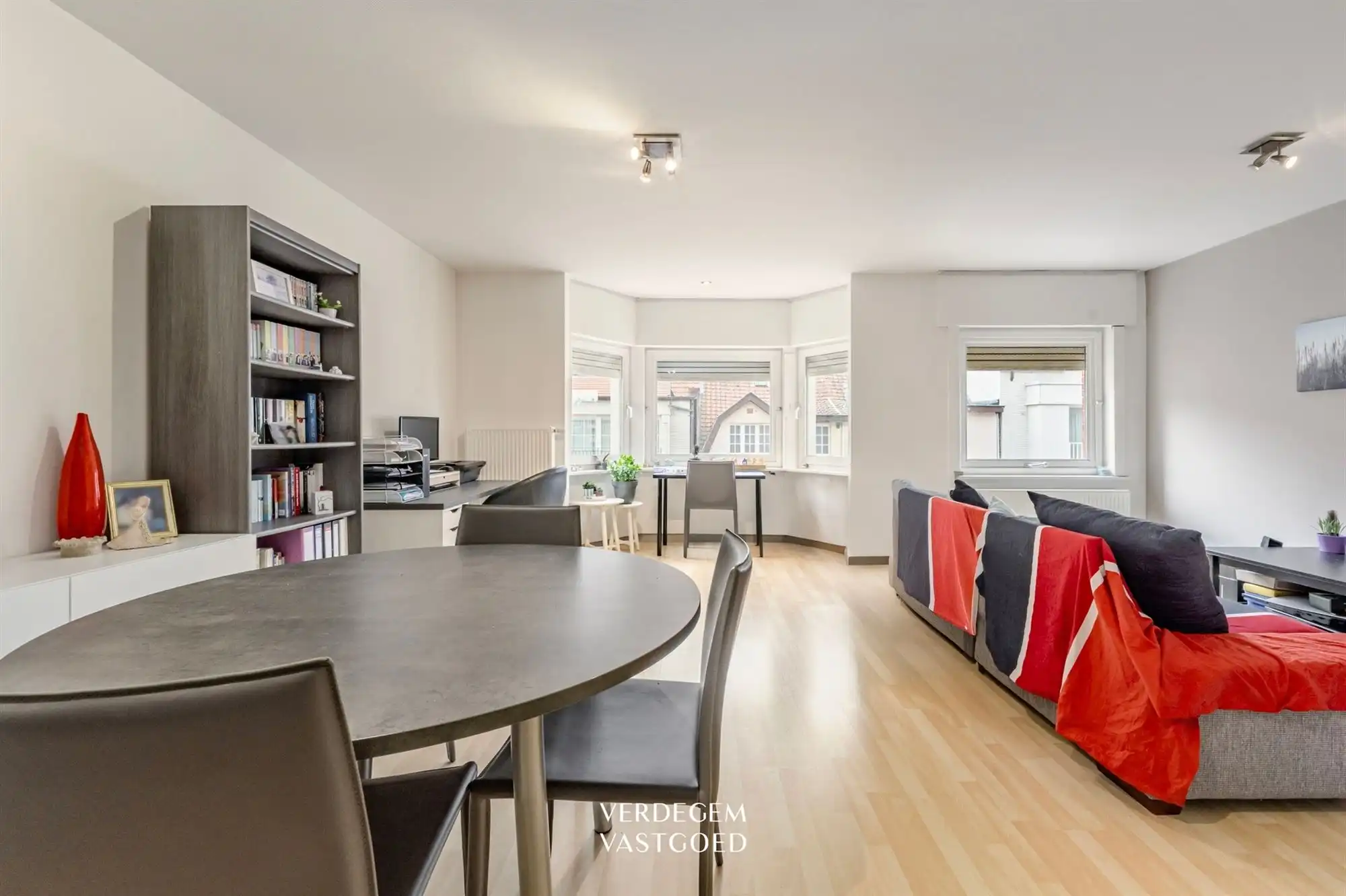Opbrengsteigendom aan zee: 4 appartementen met duinen en park om de hoek foto 10