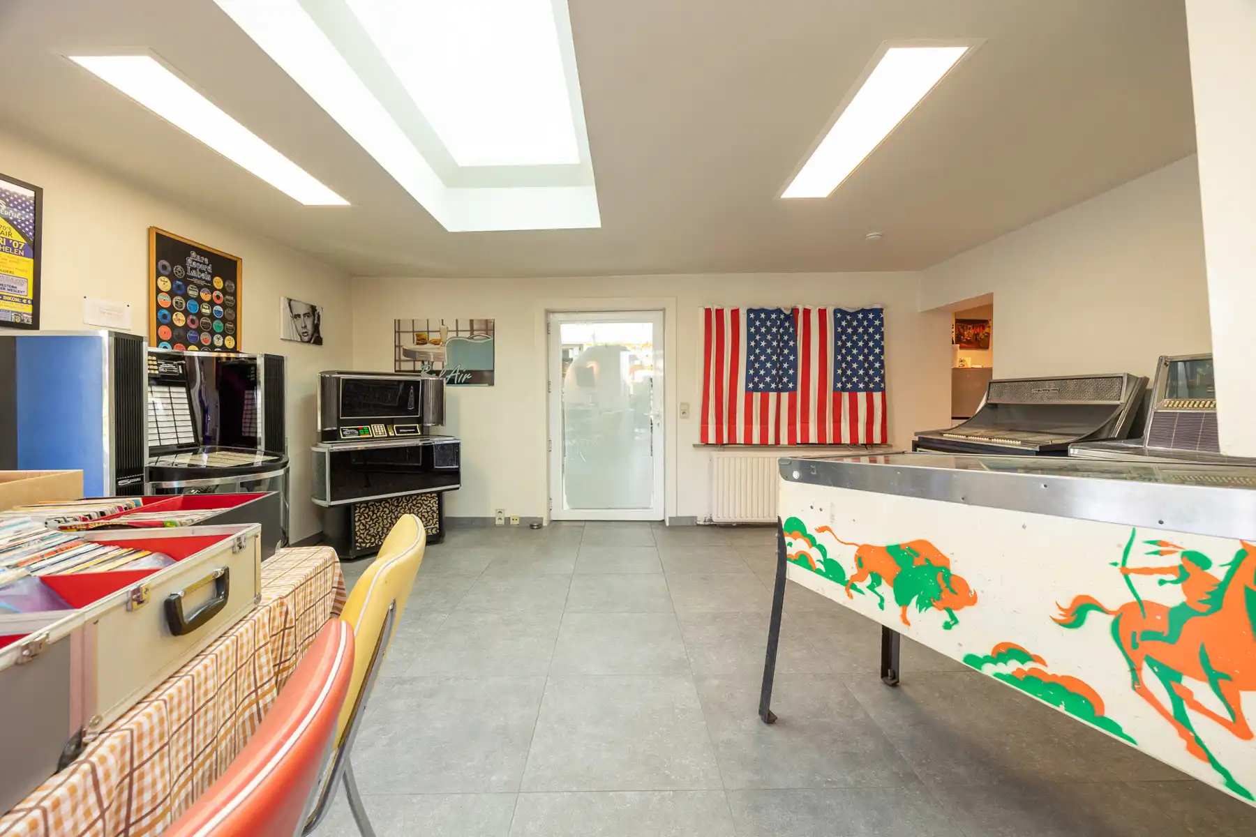 Handelspand met ingericht appartement foto 8
