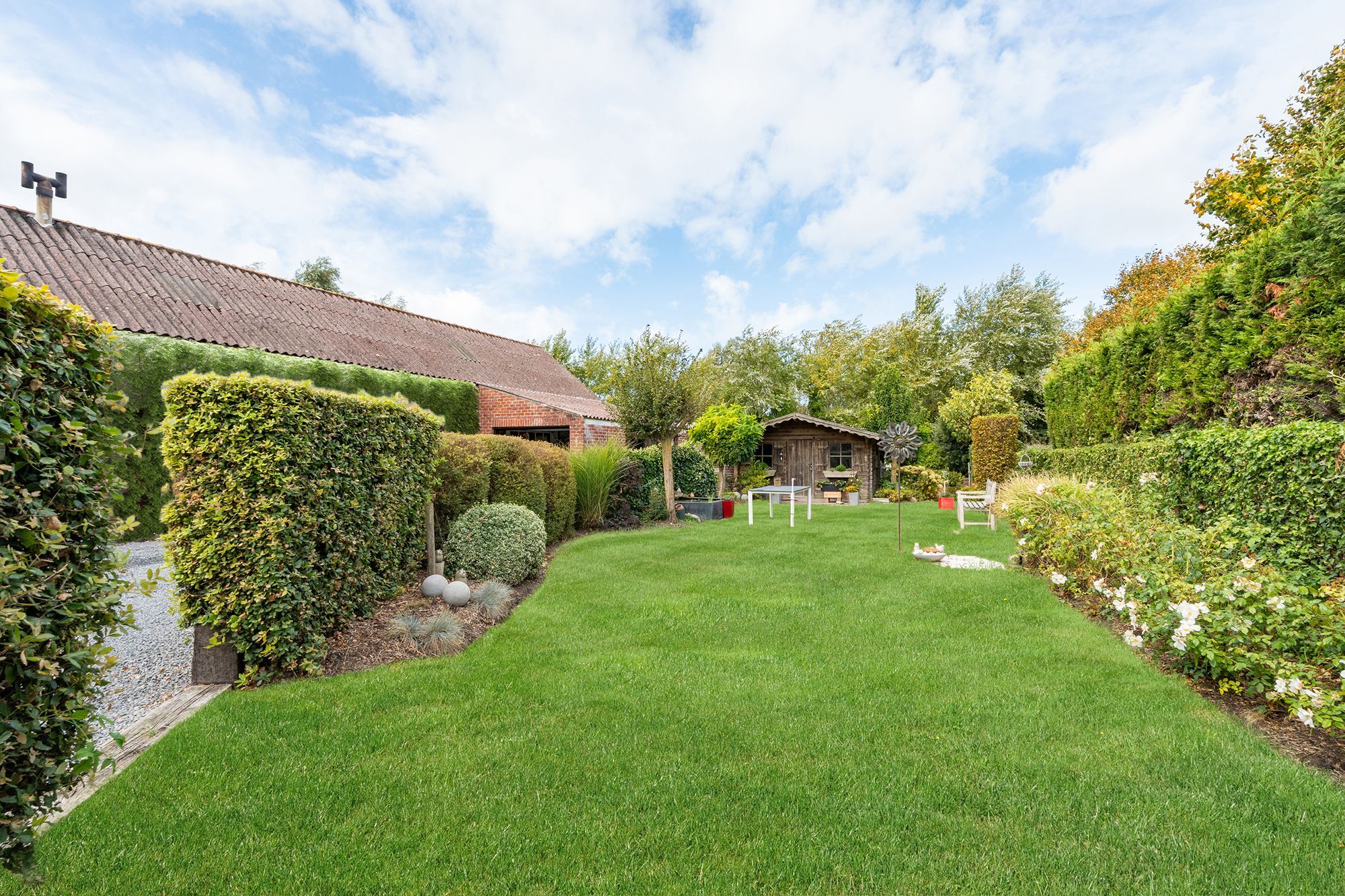 Instapklare GEZINSWONING met zonnige tuin + GARAGE grenzend aan park, vlakbij zee!* foto 4
