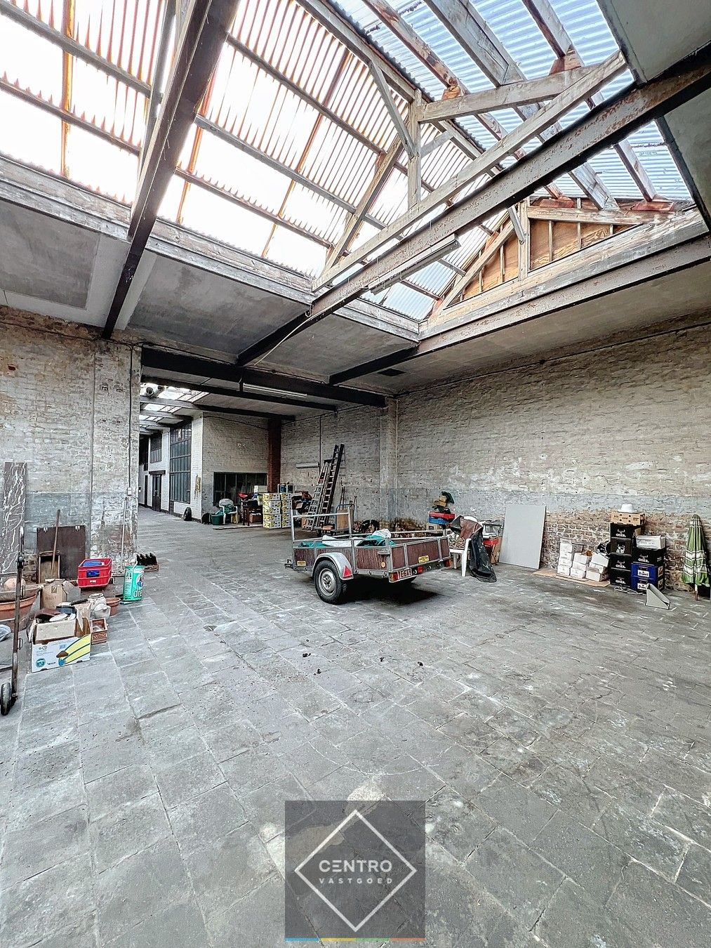 Statige burgerwoning (7 slpks !) met LOODS van 320m² TE KOOP in centrum van Roeselare. foto 31