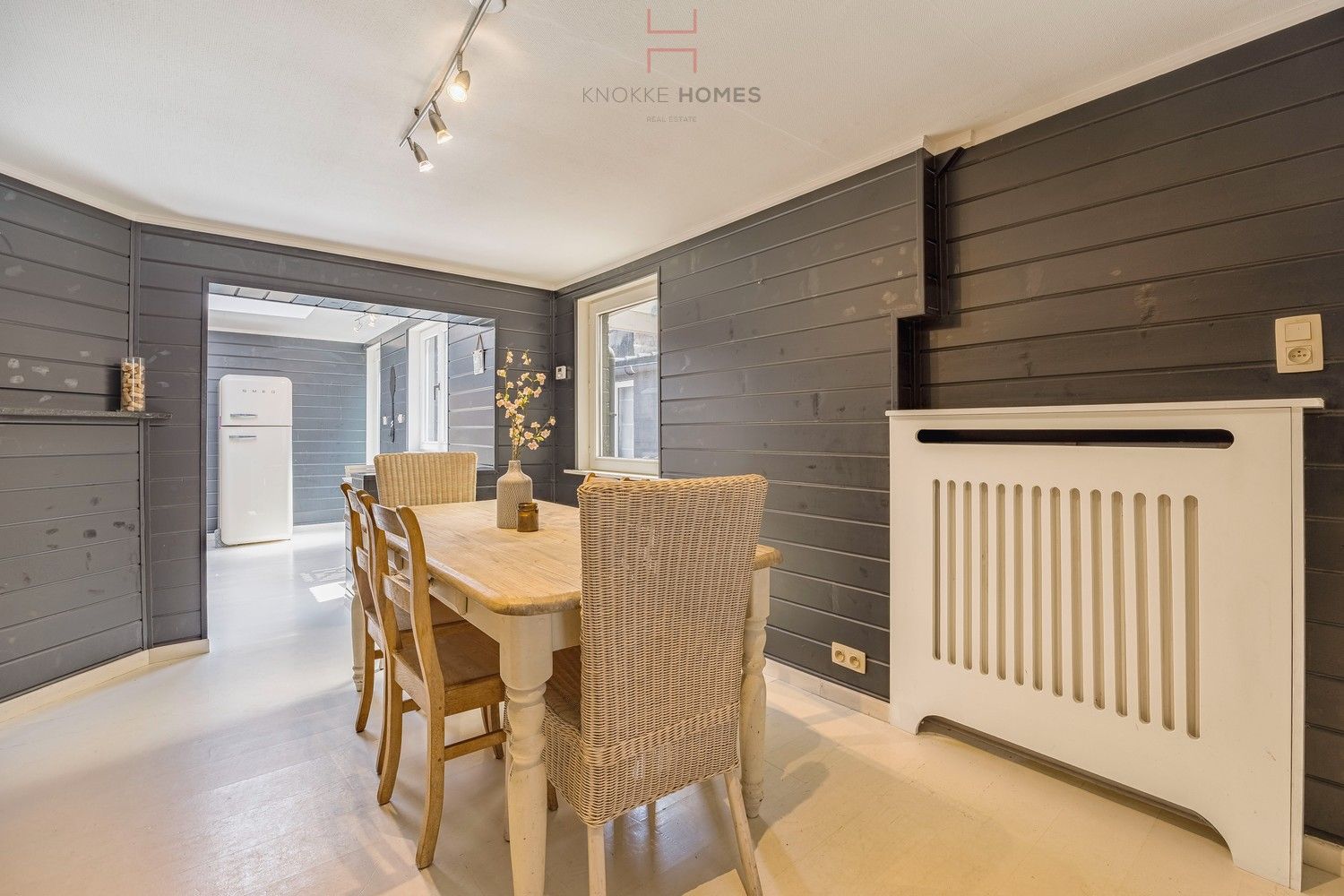 Charmante woning op wandelafstand van het strand in Heist foto 7