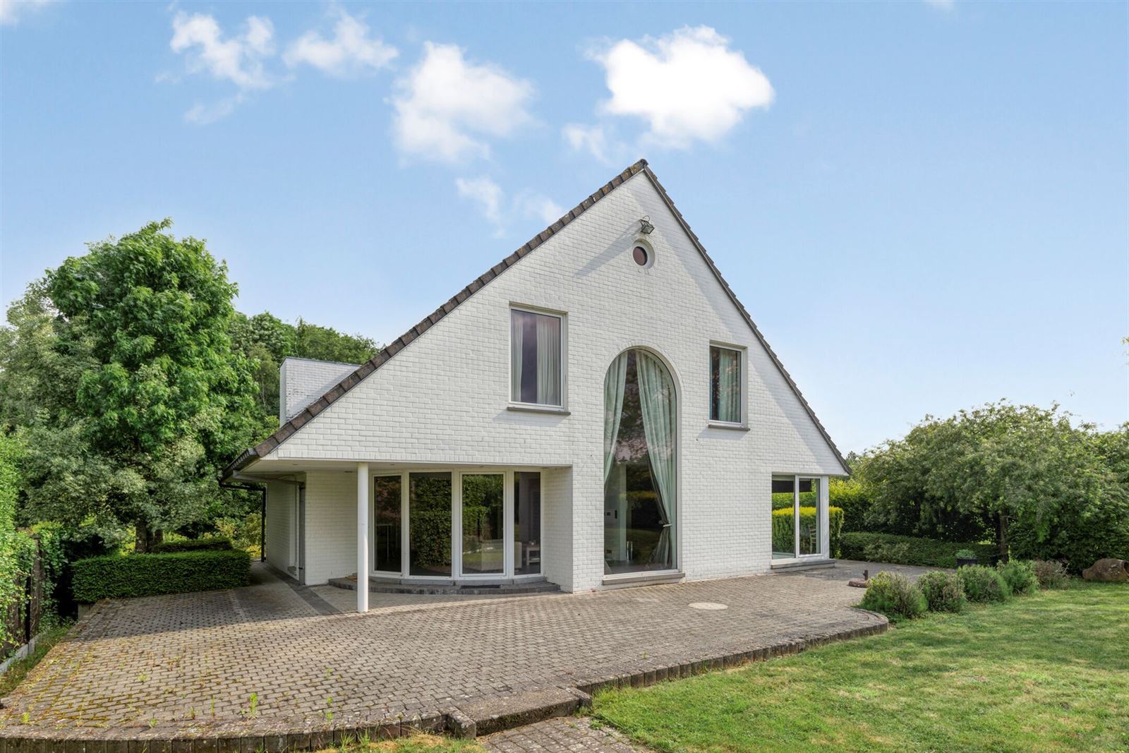 Ruime villa te huur op rustige locatie foto 3