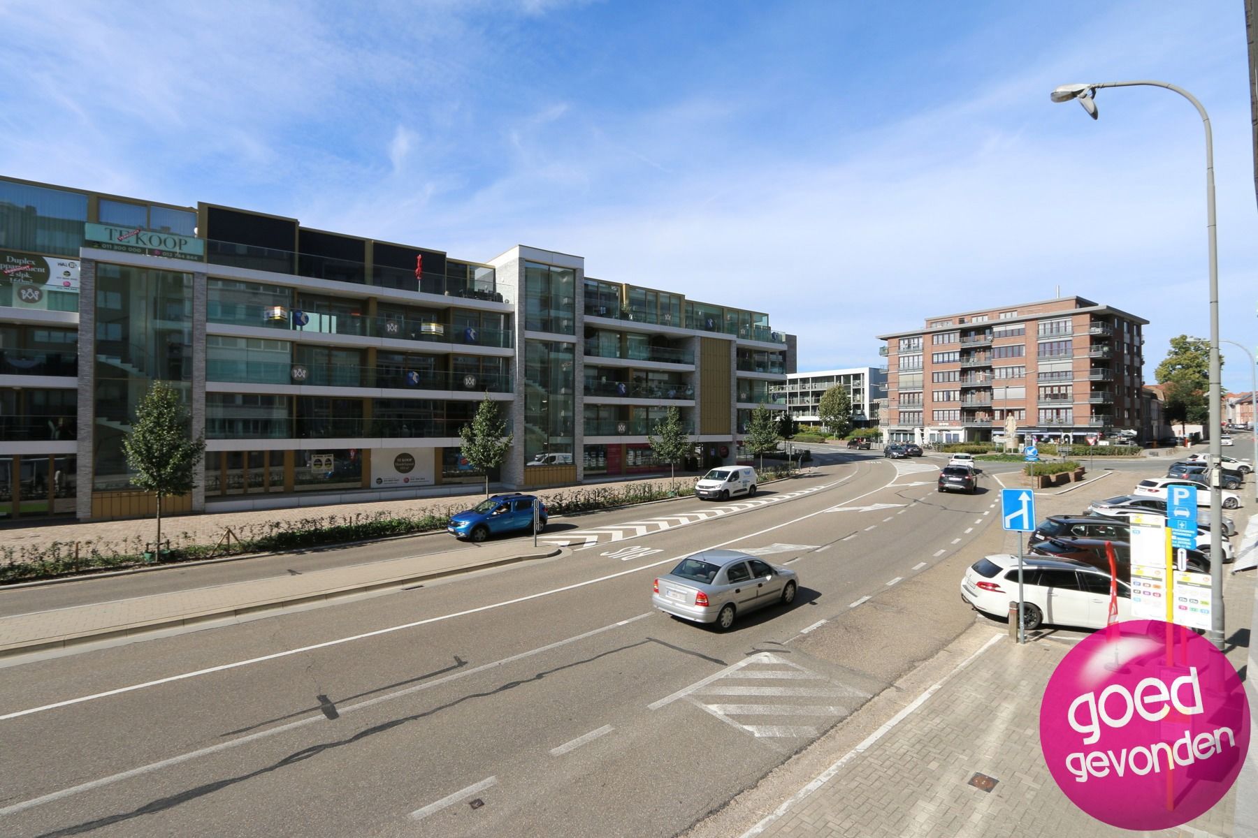 PLUG-IN modern kantoor + veel passage foto 14