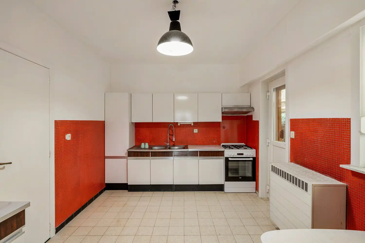 INSTAPKLARE WONING MET 3 SLAAPKAMERS + VOLLEDIG ONDERKELDERD foto 9