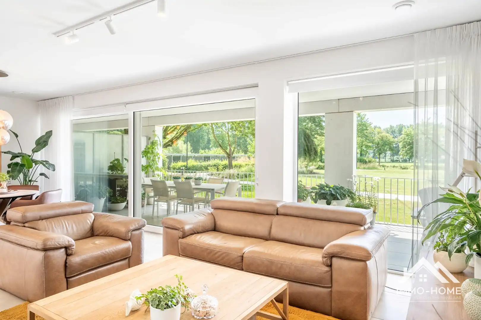 Uitzonderlijk appartement met heel ruim terras foto 12
