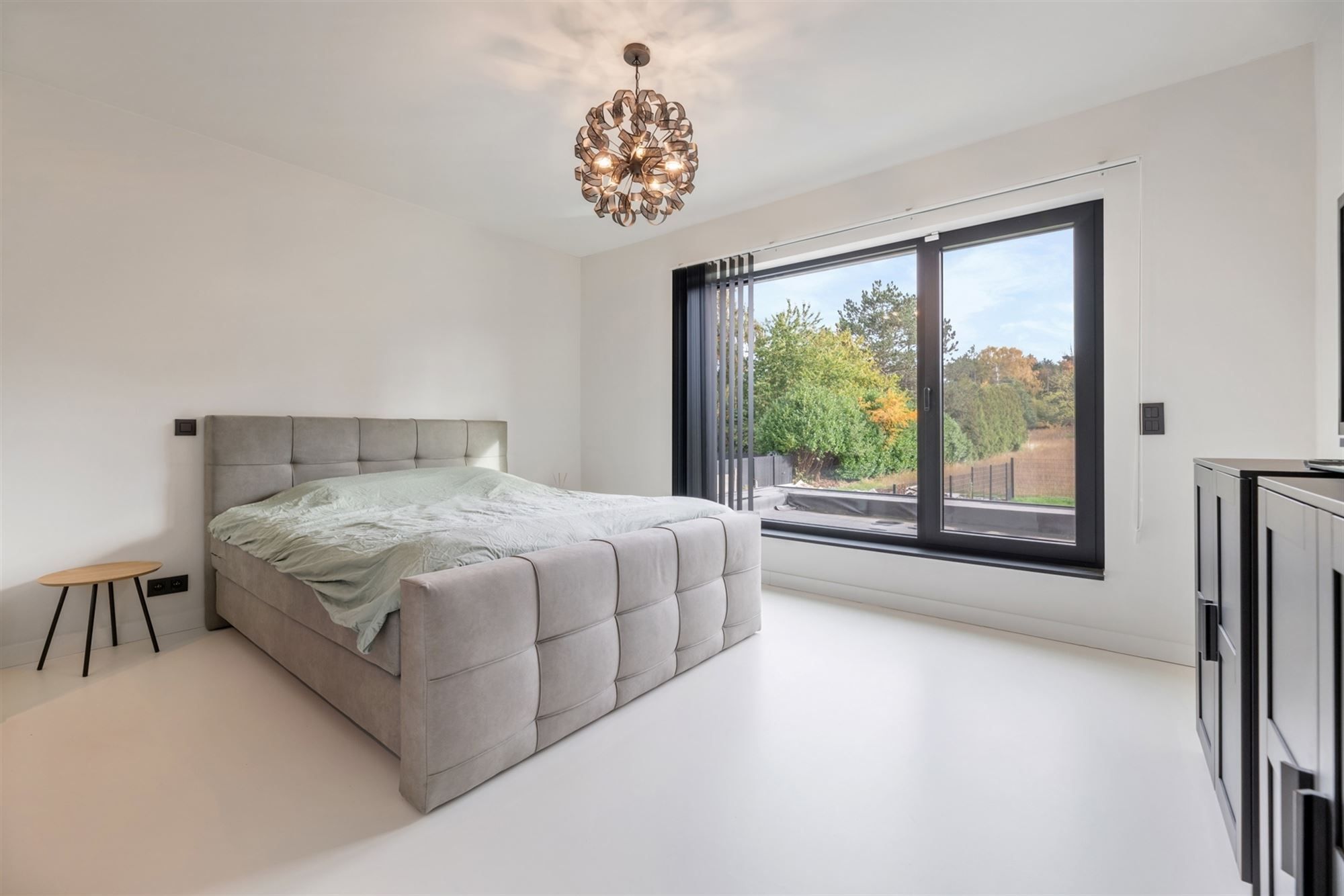 MODERNE VOLLEDIG AFGEWERKTE EN INSTAPKLARE WONING MET 3 SLAAPKAMERS EN POLYVALENTE KELDER VOOR BIJBEROEP foto 18