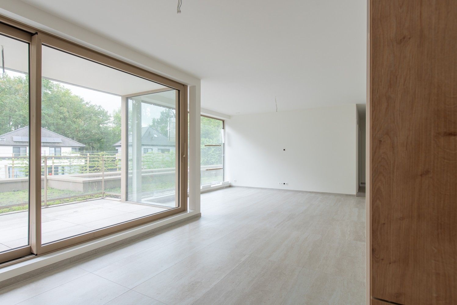 Appartement inclusief 2 autostaanplaatsen! foto 5