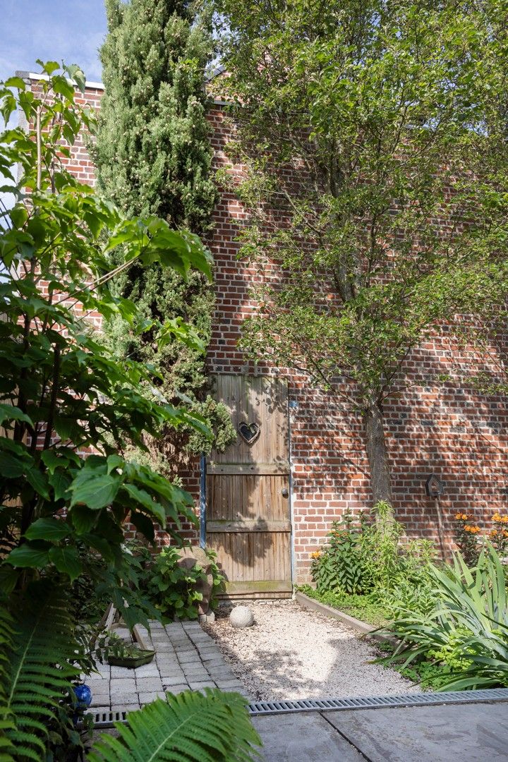 Art-deco woning met stadstuin, garage en hobbyruimte. foto 8