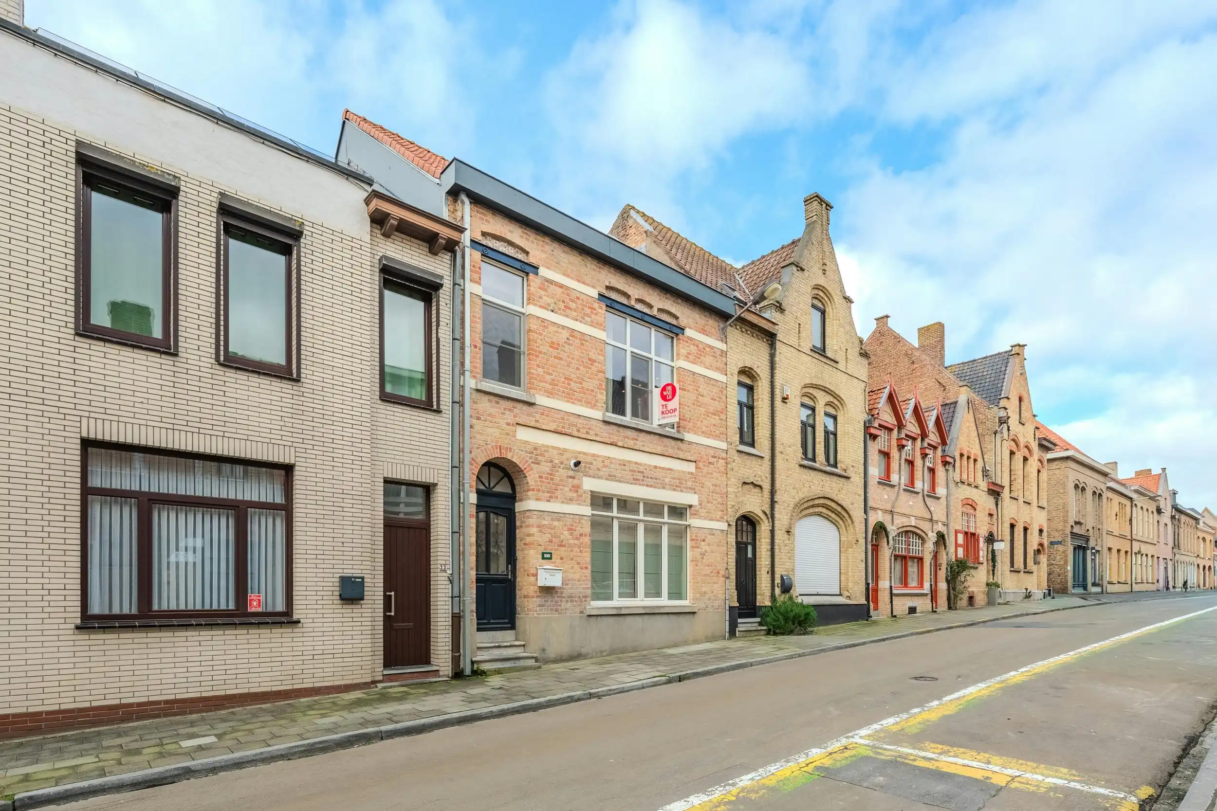 Ruime woning met vijf slaapkamers en gezellige stadskoer foto 21
