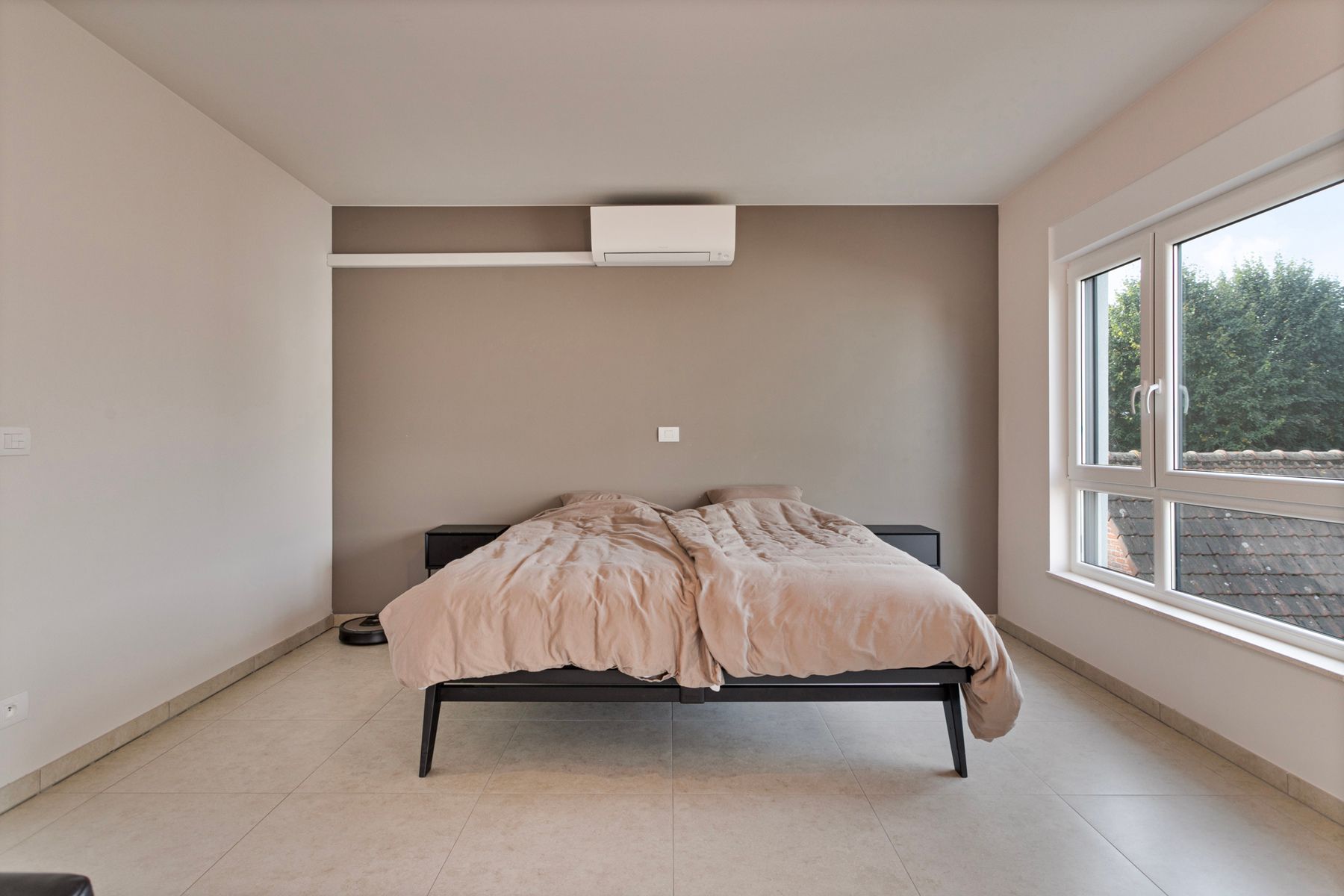Recente instapklare woning met 4 slaapkamers ! foto 11