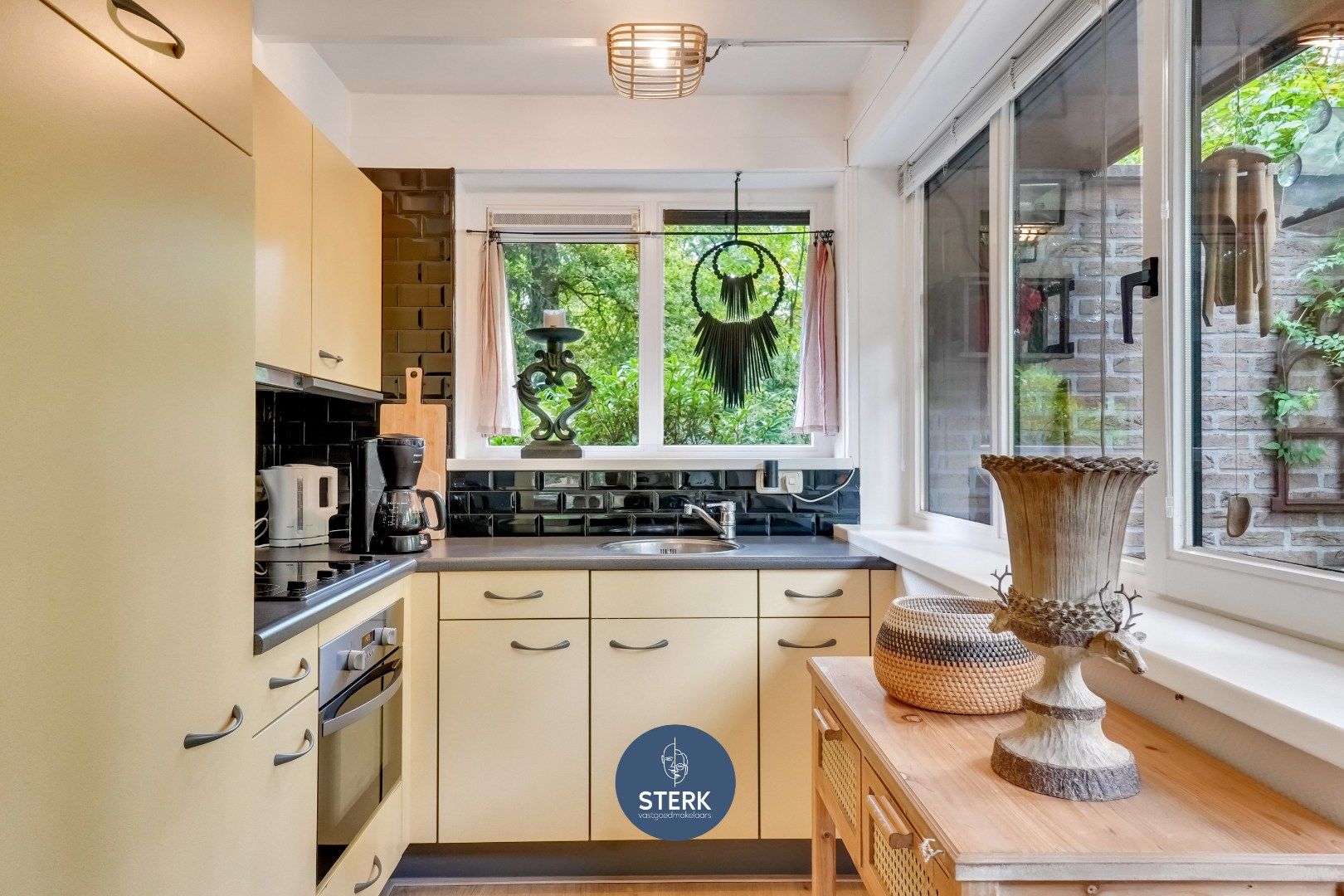 RECENT OPGEKNAPTE VAKANTIEWONING MET PRACHTIG GROEN UITZICHT !  foto 10