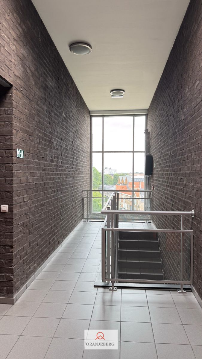 één slpk app met open zicht op het groen  en water foto 32